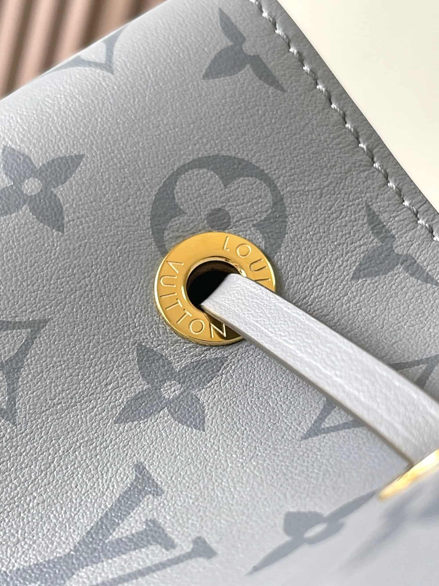 Louis Vuitton Néonoé BB Trianon Gray Calfskin leather M12749 TOP