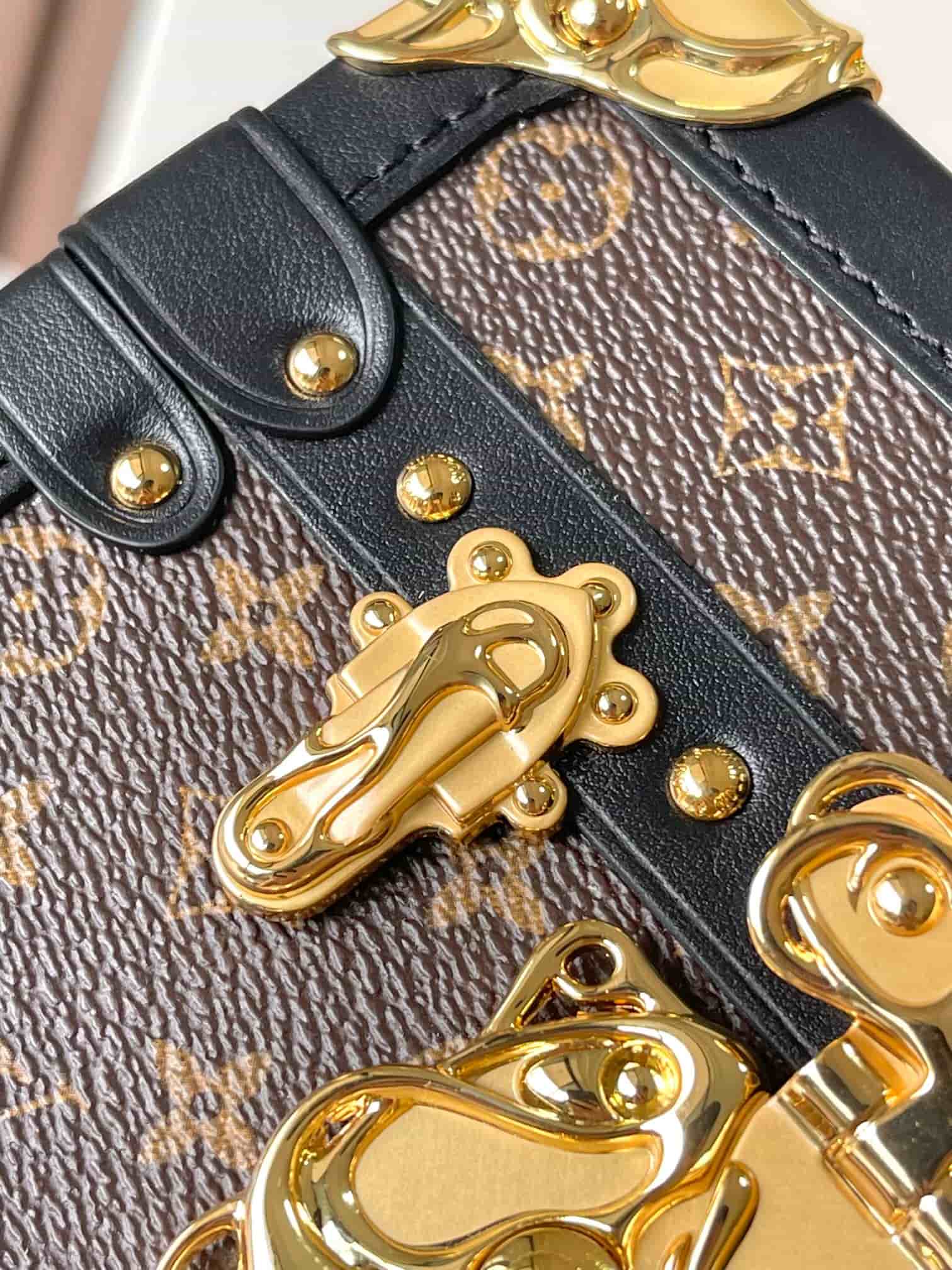 Louis Vuitton Petite Malle Monogram canvas M13738 TOP