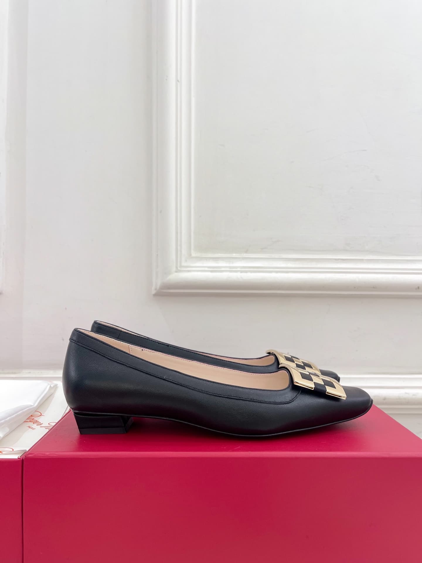 Roger Vivier Trompette Pump Shoes Women