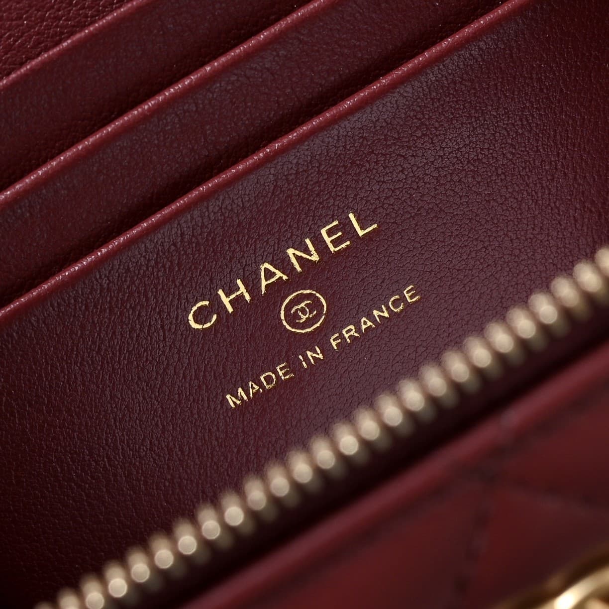 Chanel Vanity with Chain AP2303 Lambskin Gold Metal Burgundy High