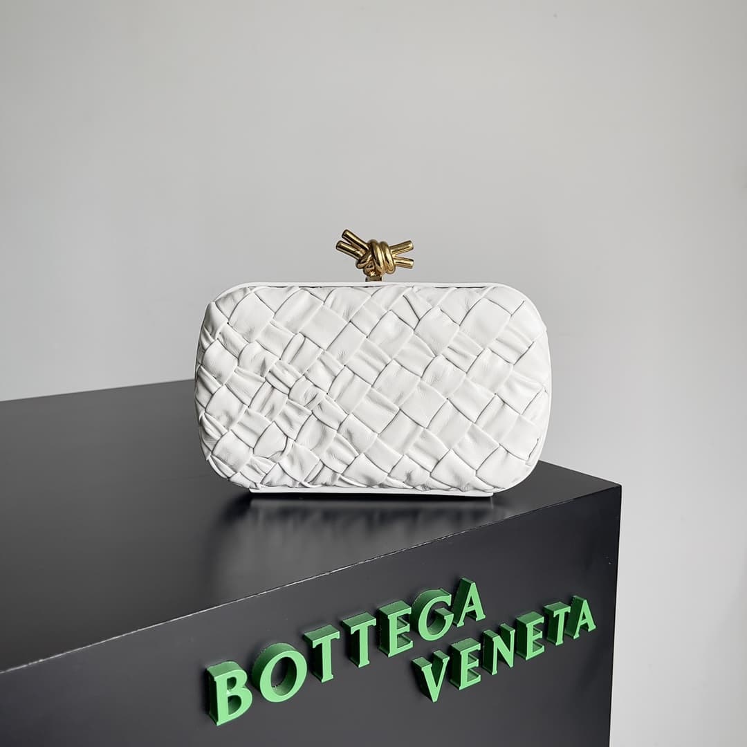 BV Knot Minaudière Clutch Lambskin Top