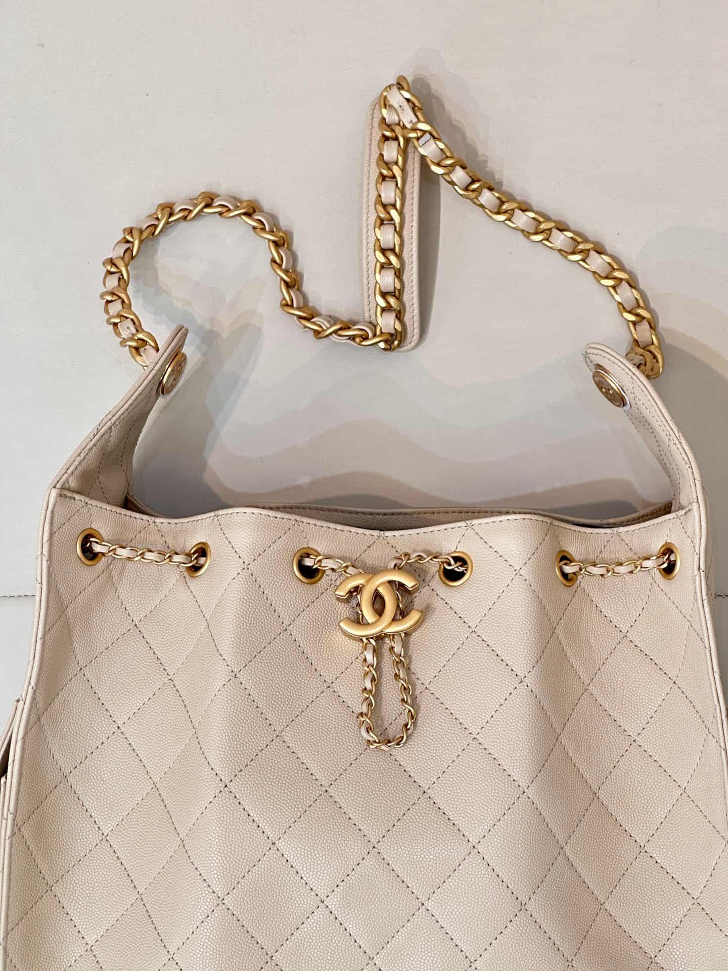 Chanel 25 Medium Hobo handbag AS5311 Grained Calfskin & Gold-tone Metal Cream TOP