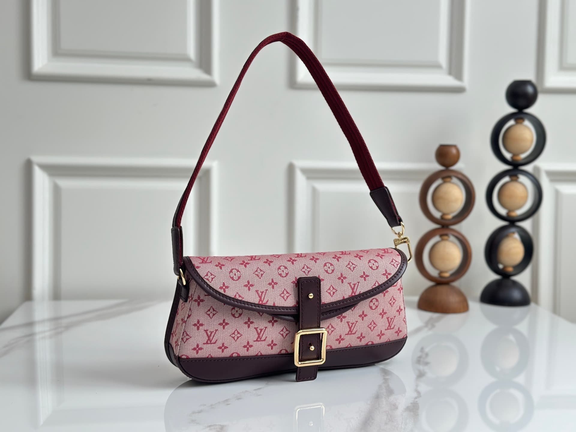 Louis Vuitton Mini Lin Marjorie shoulder bag Cherry-pink Monogram M92691 High
