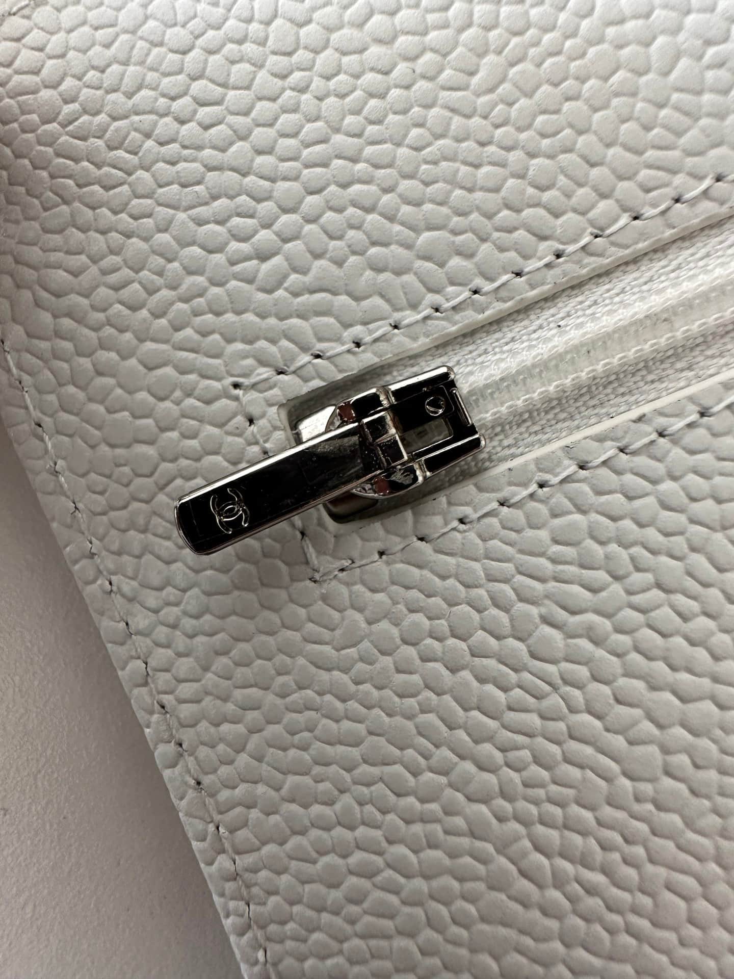 Chanel Classic Wallet on Chain Grained Shiny Calfskin & Silver-Tone Metal AP4241 White High
