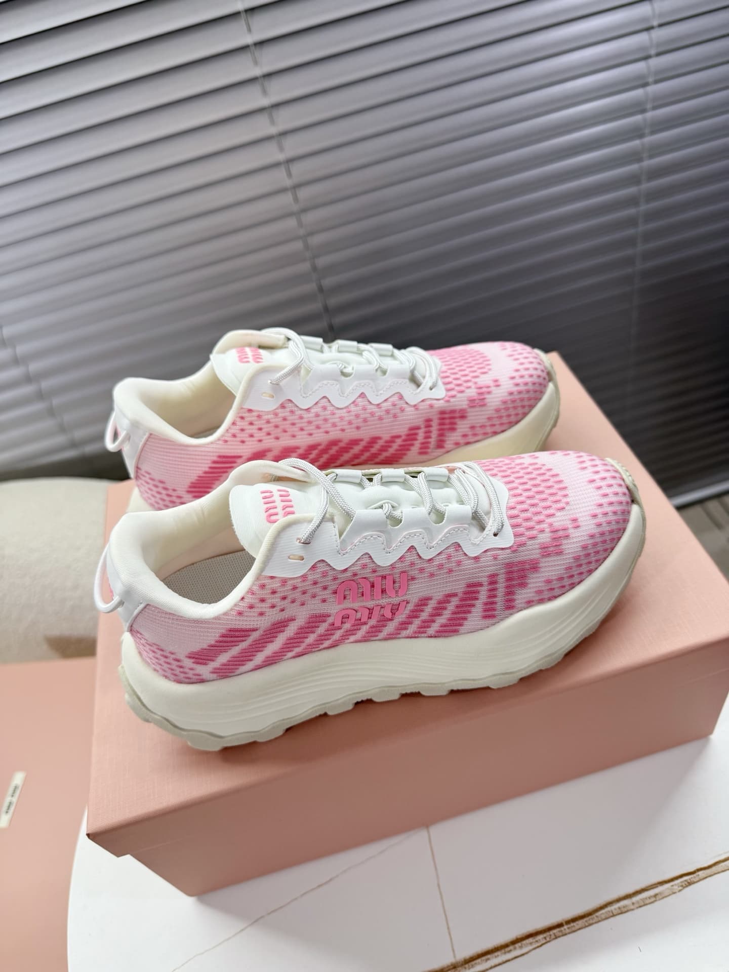 Miu Miu Sneaker shoes Men Women