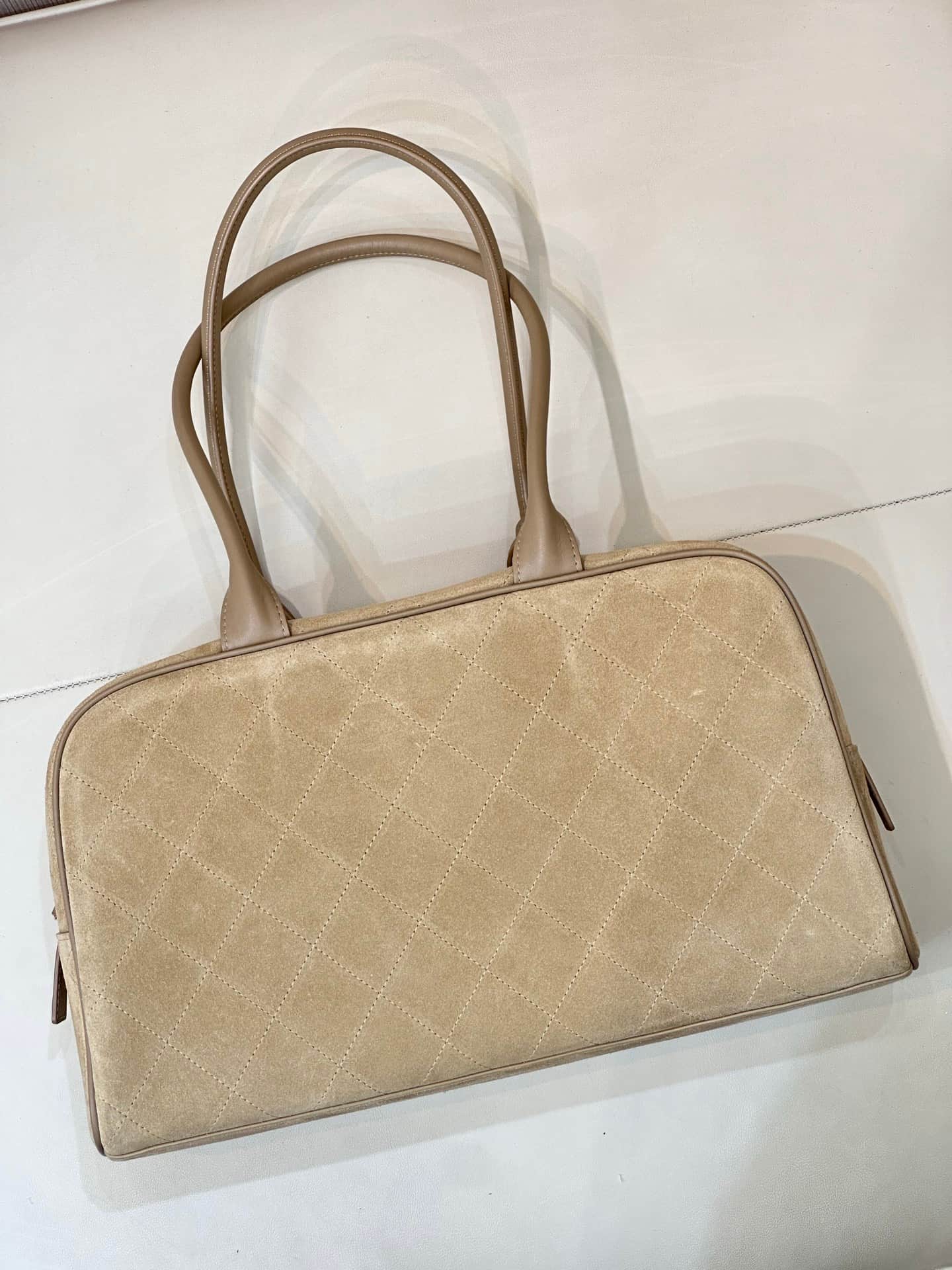 Chanel Maxi bowling bag Suede calfskin & Gold-Tone Metal Beige AS6211 TOP