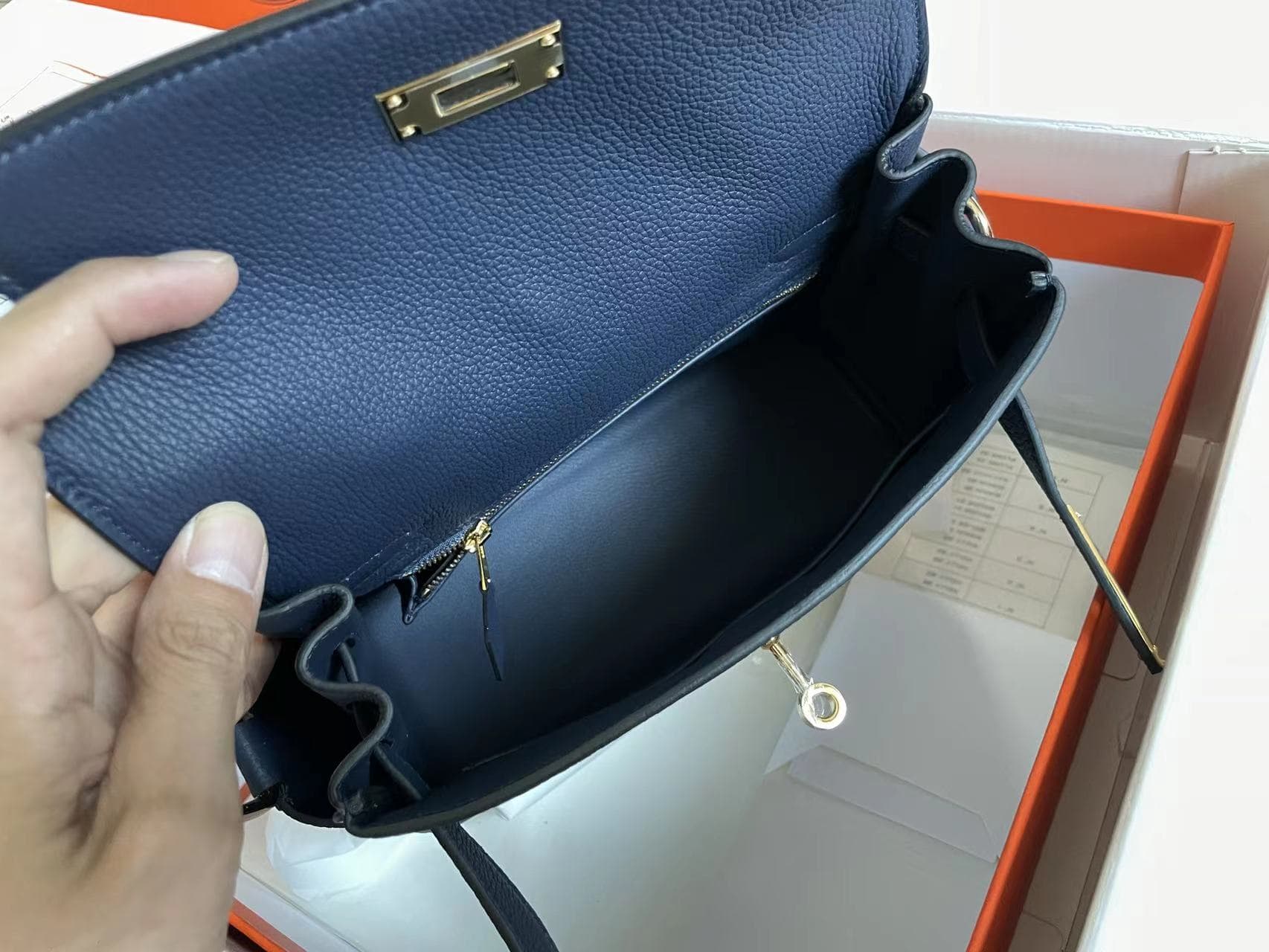 Hermes Kelly Messenger 25cm Taurillon Clemence Leather In Navy WAX