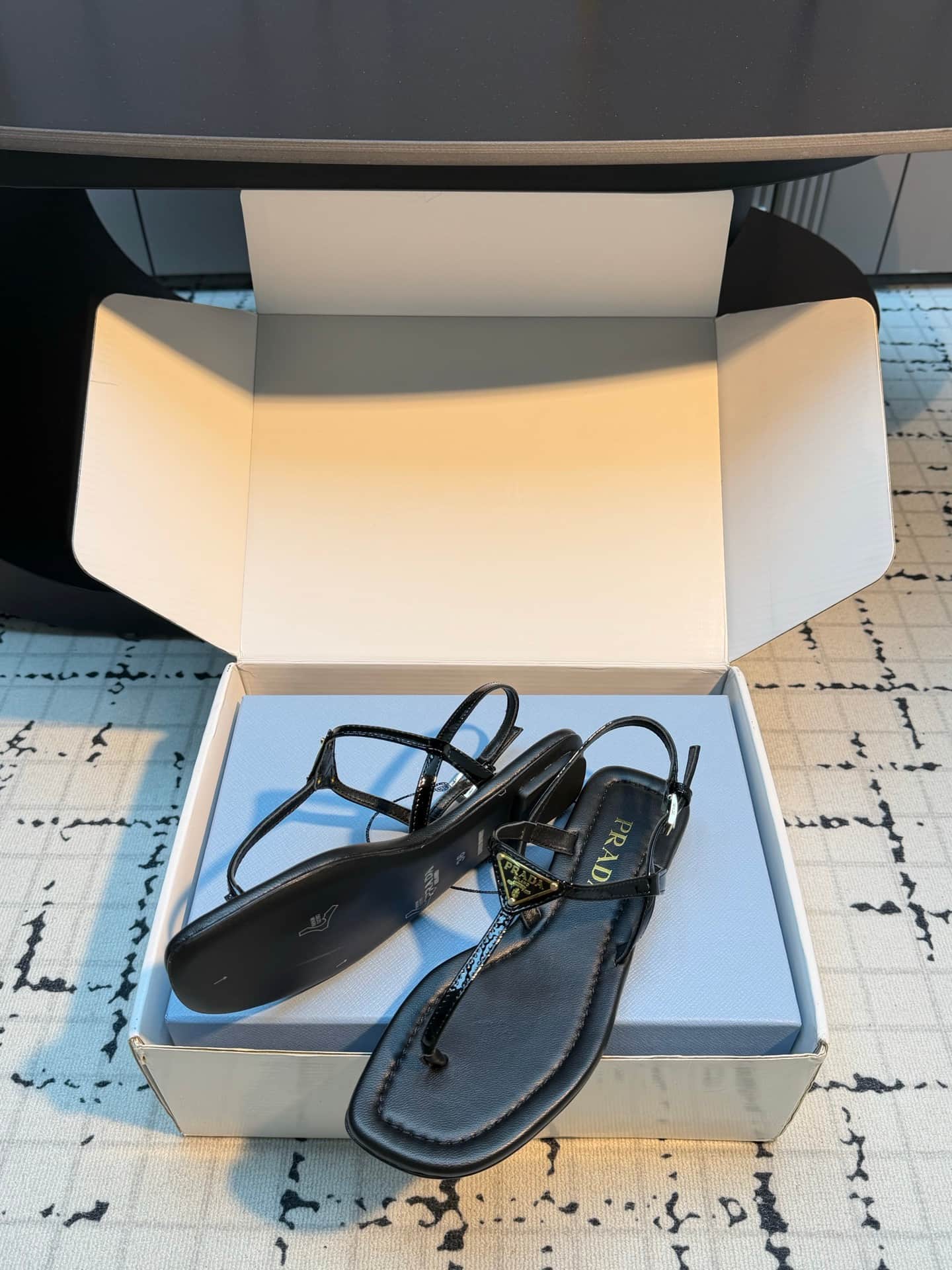 Prada Patent Leather Thong Sandals Shoes Women