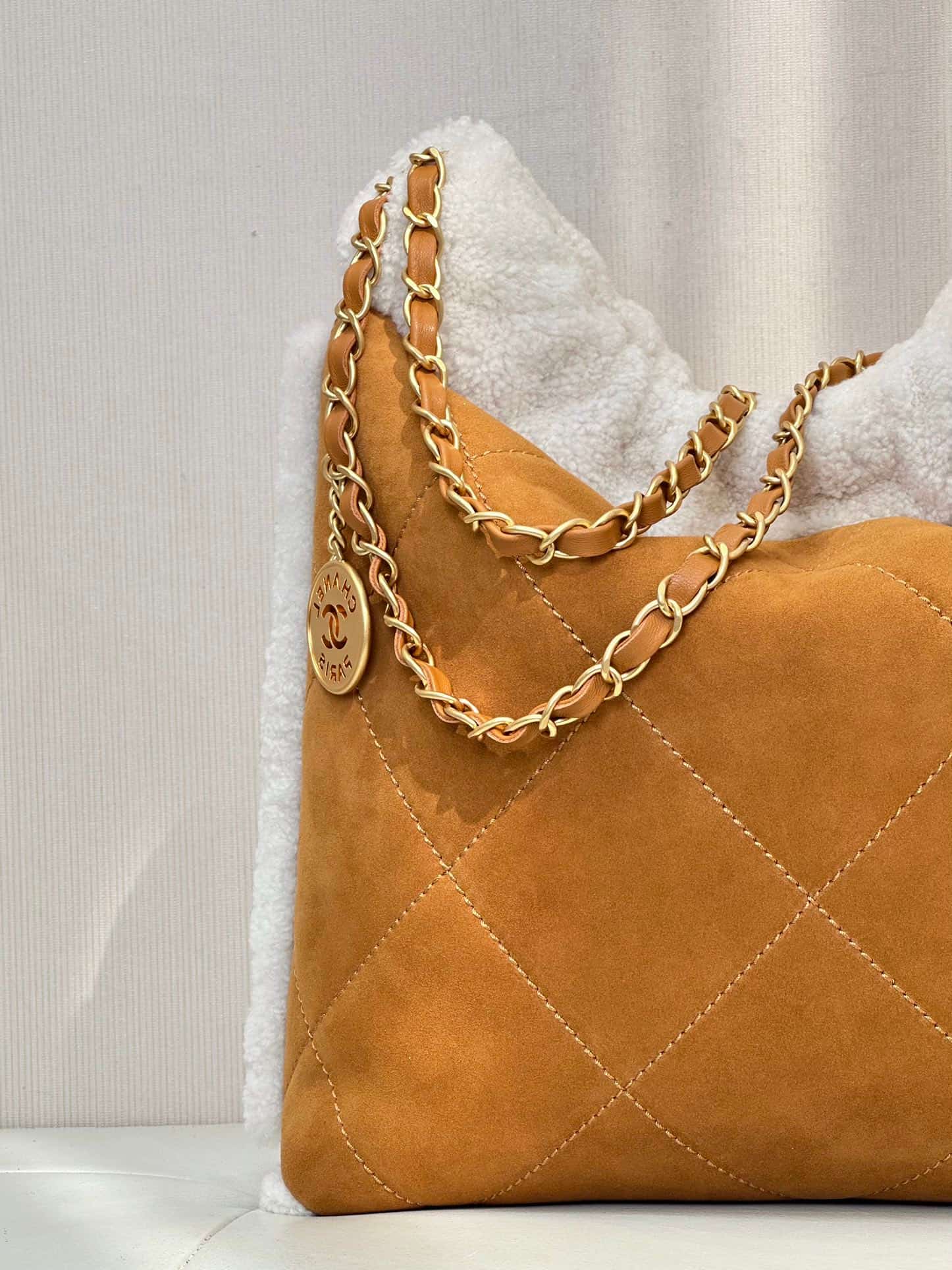 Chanel 22 Small handbag Quilted Lambskin Suede& Gold-tone metal AS3260 Beige with White TOP