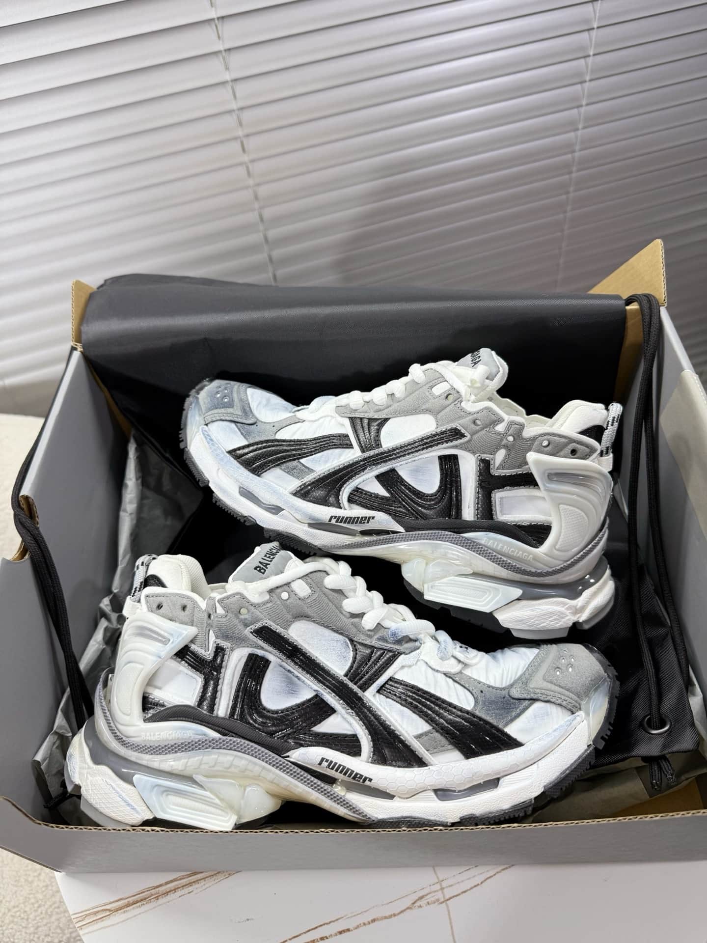Balenciaga Runner Sneaker Shoes Men Women
