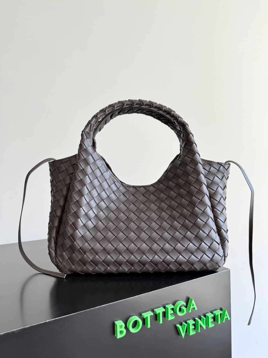 Bottega Veneta Medium Campana shoulder bag in Intrecciato leather Brown TOP