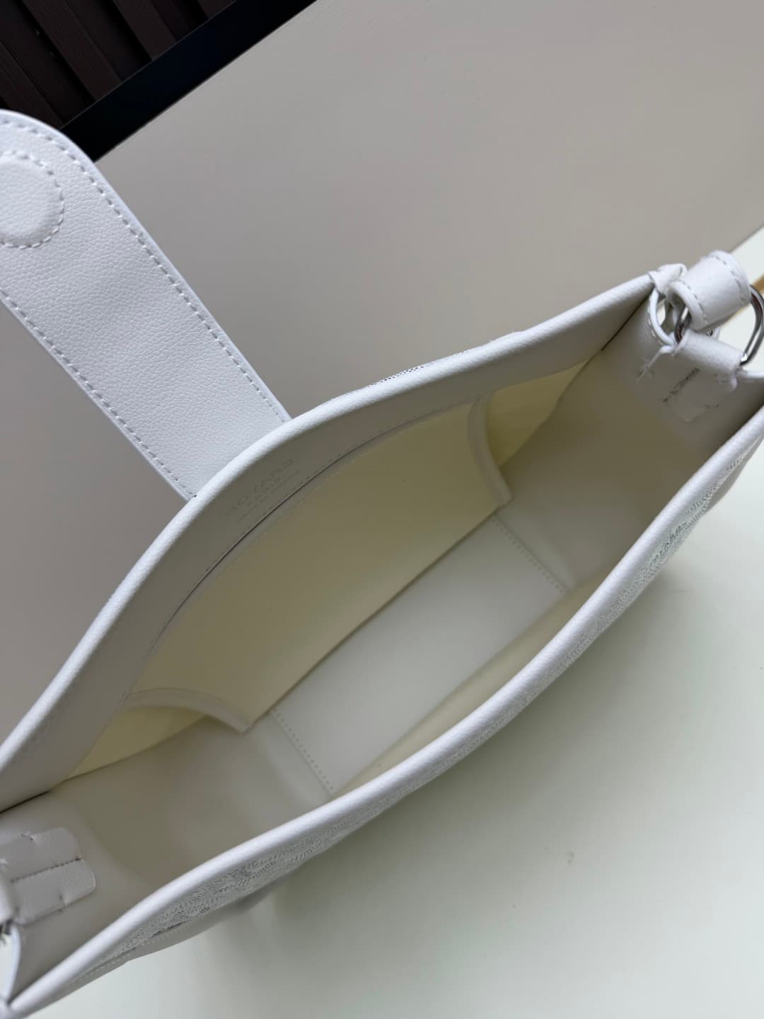 Goyard Musette PM bag in white Goyardine canvas Mid