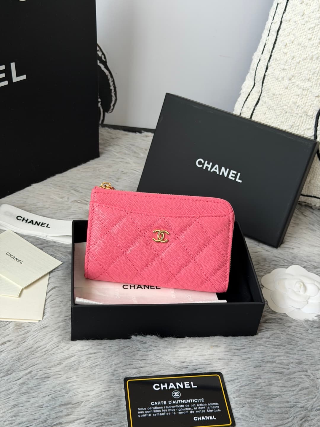 Chanel Classic Zipped Card Holder AP3179 A