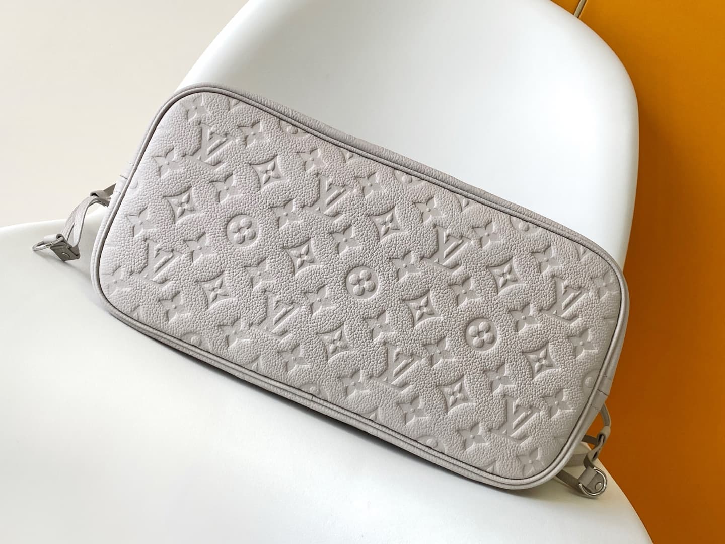 Louis Vuitton Neverfull MM Monogram Empreinte Leather M13758 Brume Gray High