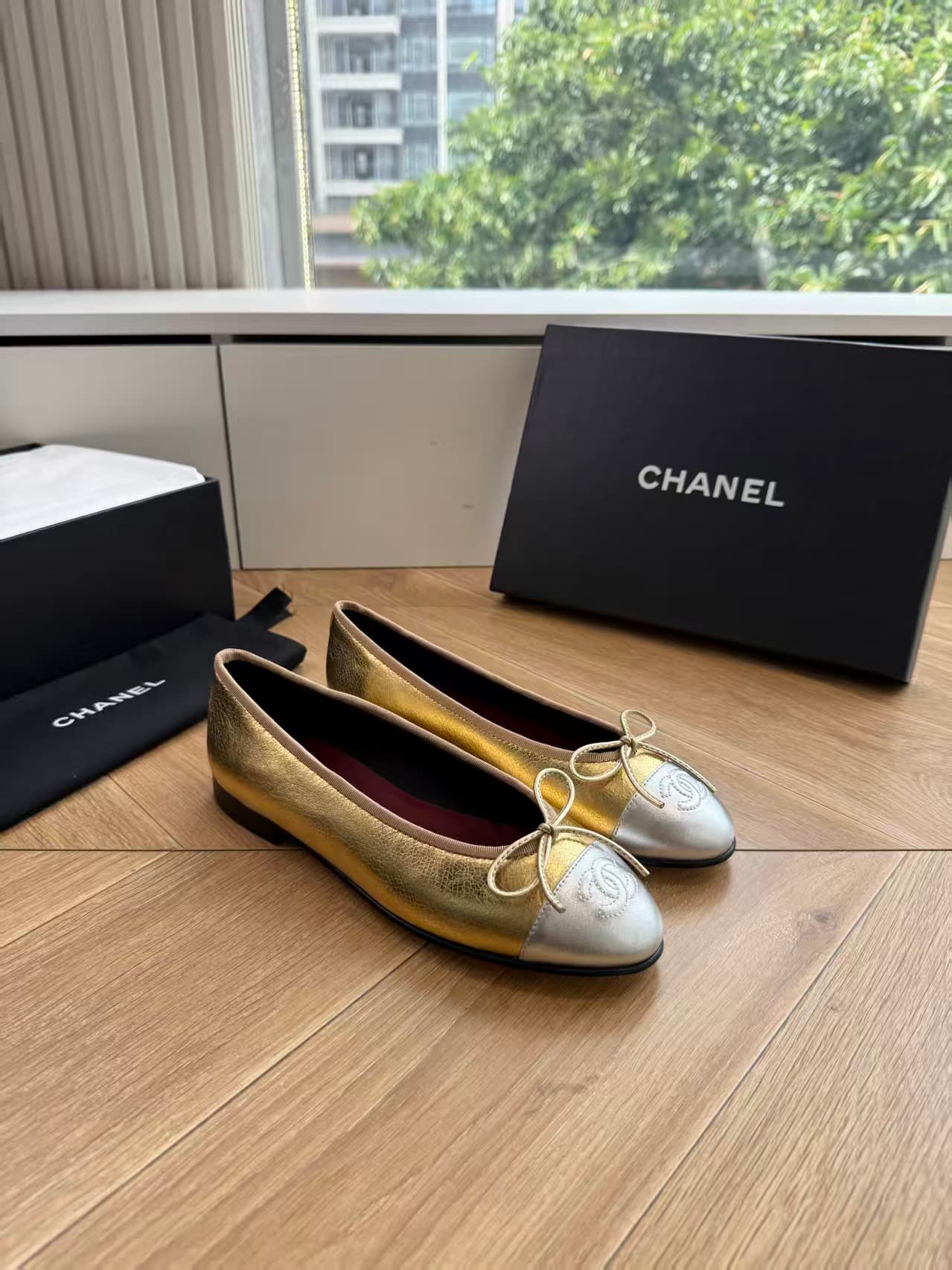 Chanel Calfskin CC Cap Toe Ballerina Flats