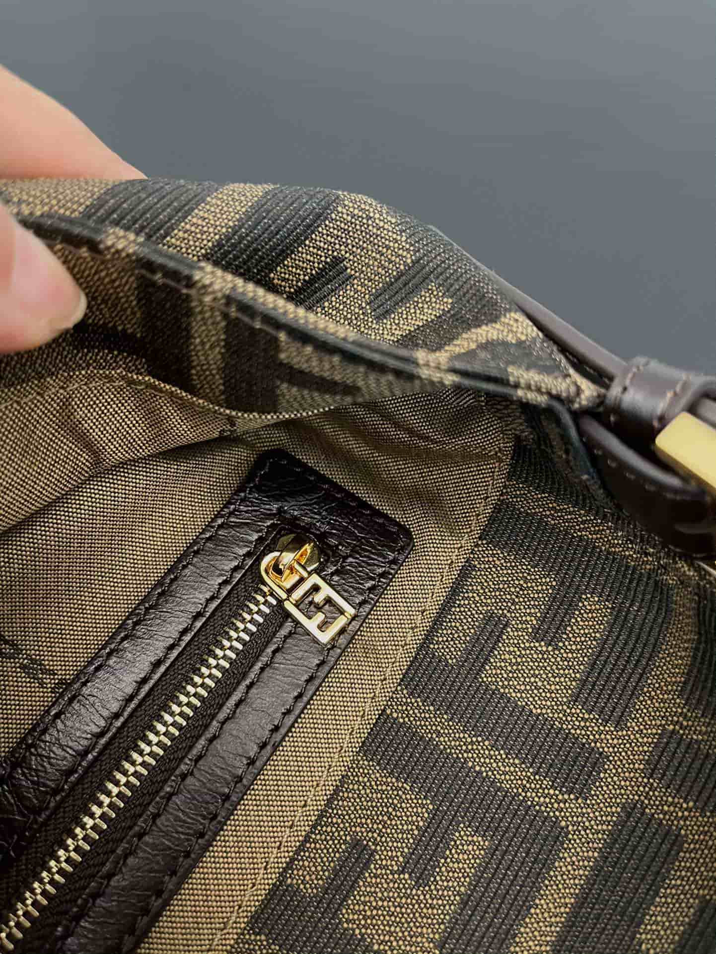 FENDI BAGUETTE fabric bag gold metal Brown High