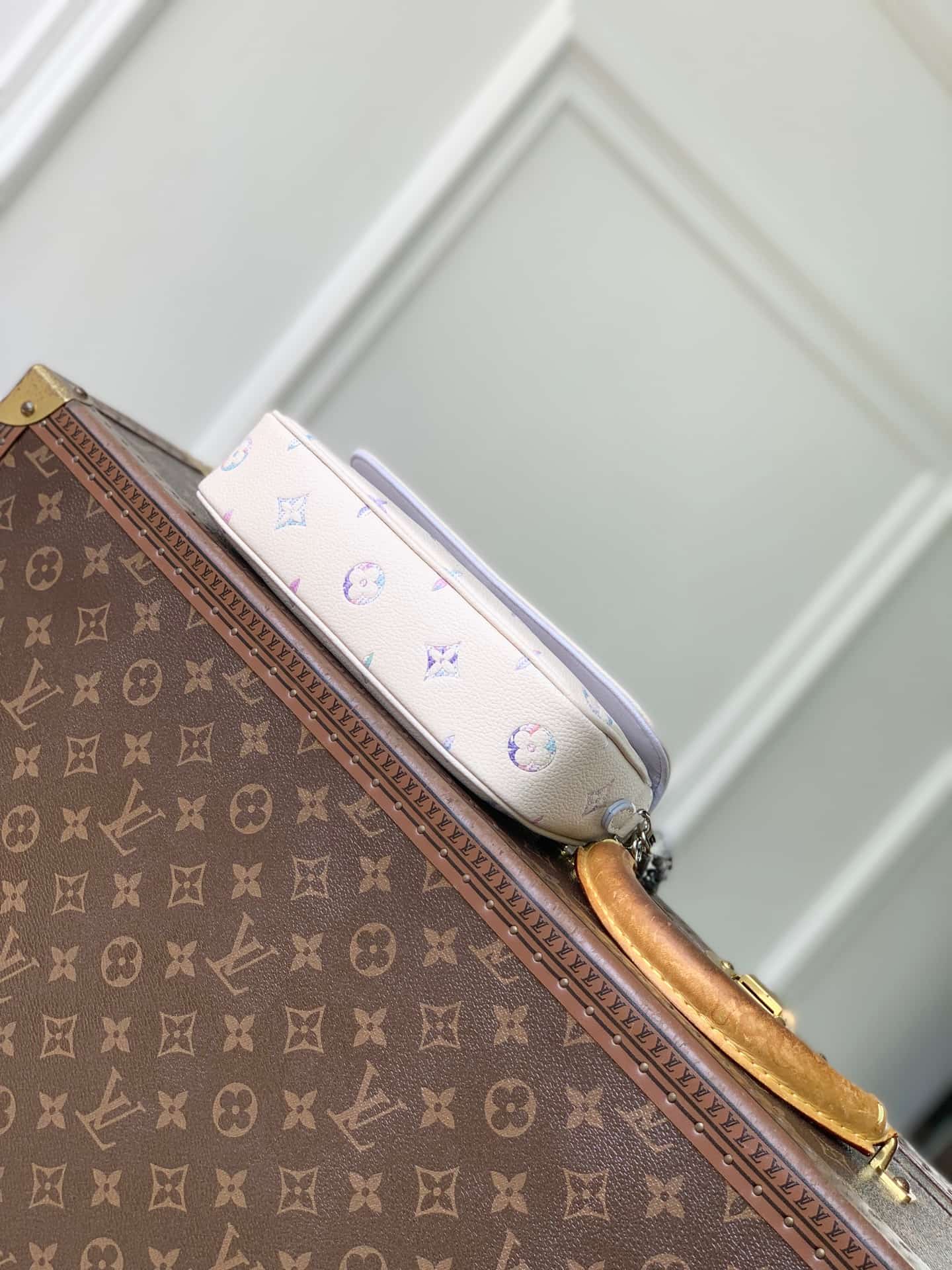 Louis Vuitton Wallet On Chain Ivy Monogram Empreinte Link Quartz Cowhide leather M29770 High