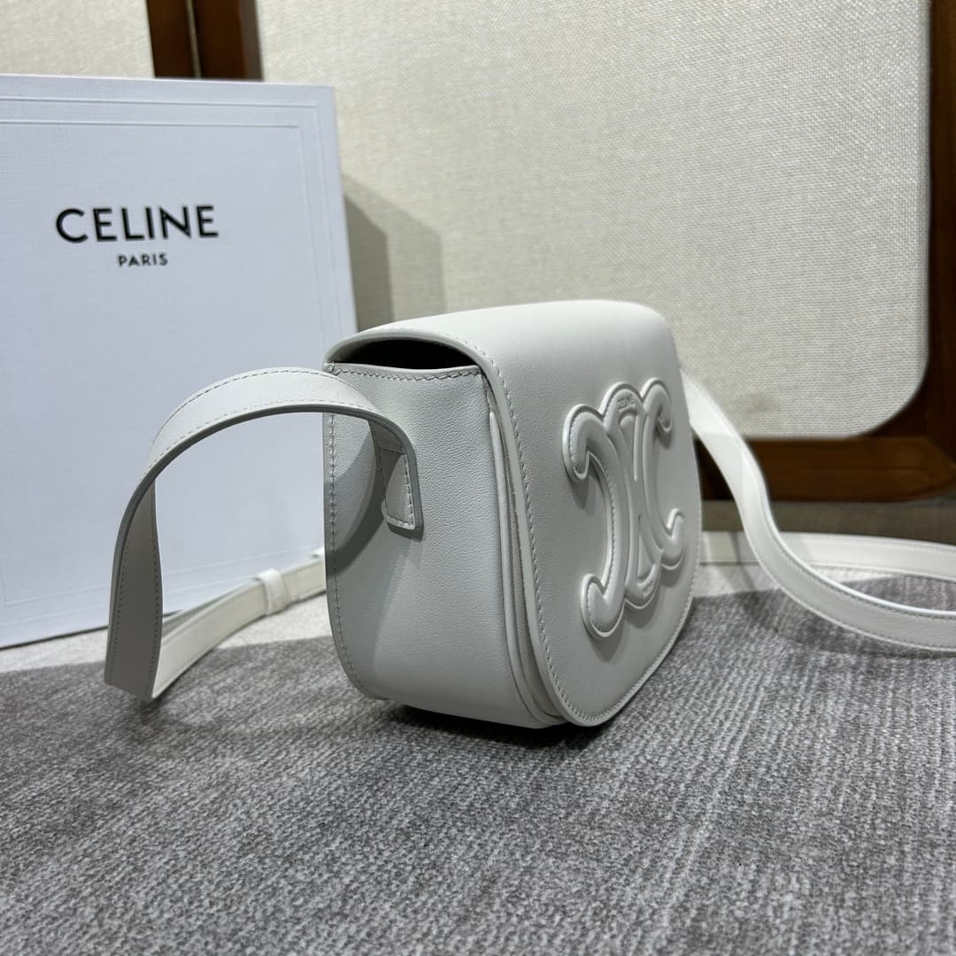 CELINE Folco Cuir Triomphe Shoulder Bag in White Calfskin Leather High
