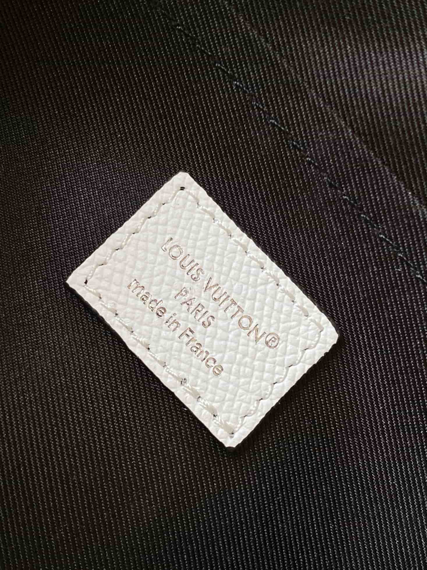 Louis Vuitton City Keepall Optic White Monogram coated canvas and Taigarama cowhide leather M27644 High