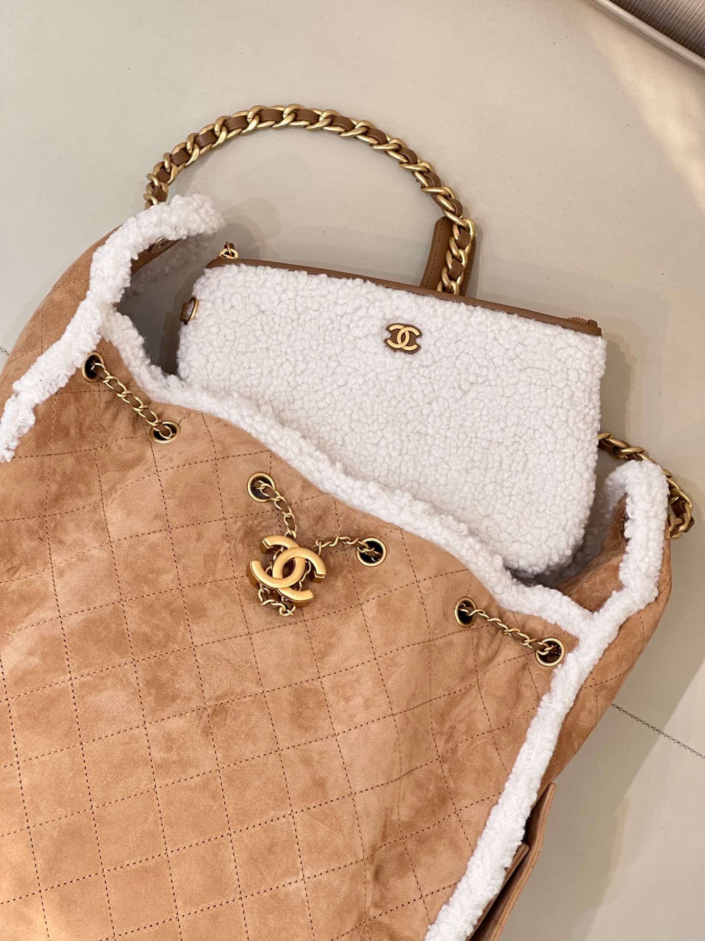 Chanel 25 Medium Hobo handbag AS5311  Suede &Shearling &Gold-tone Metal Beige TOP