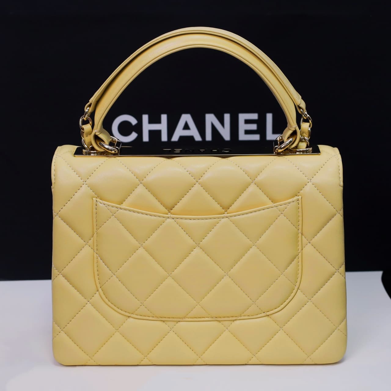 SMALL FLAP BAG WITH TOP HANDLE Lambskin Gold Metal yellow A