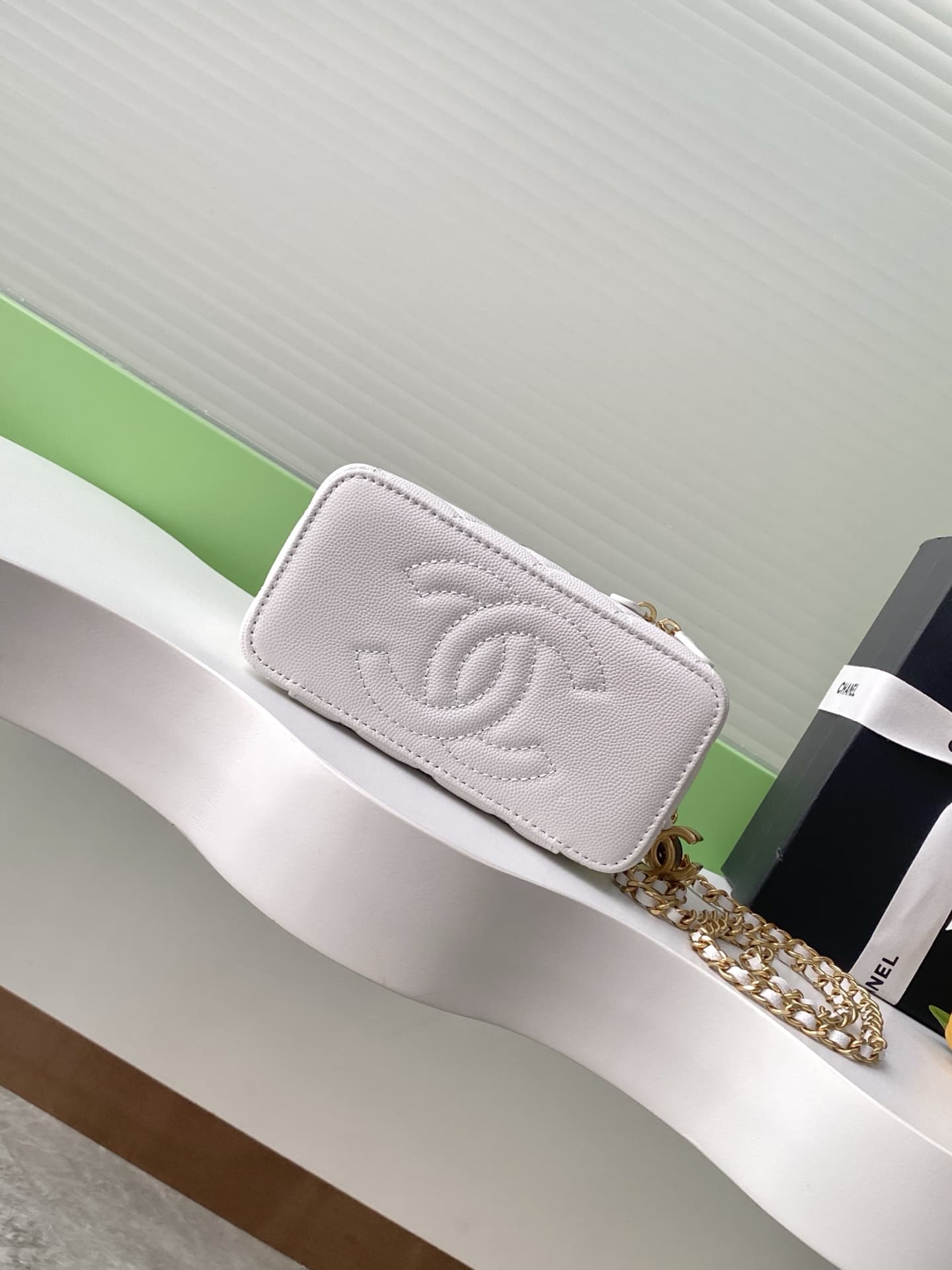 Chanel Vanity with Chain AP3940 Grained Calfskin & Gold Metal White A