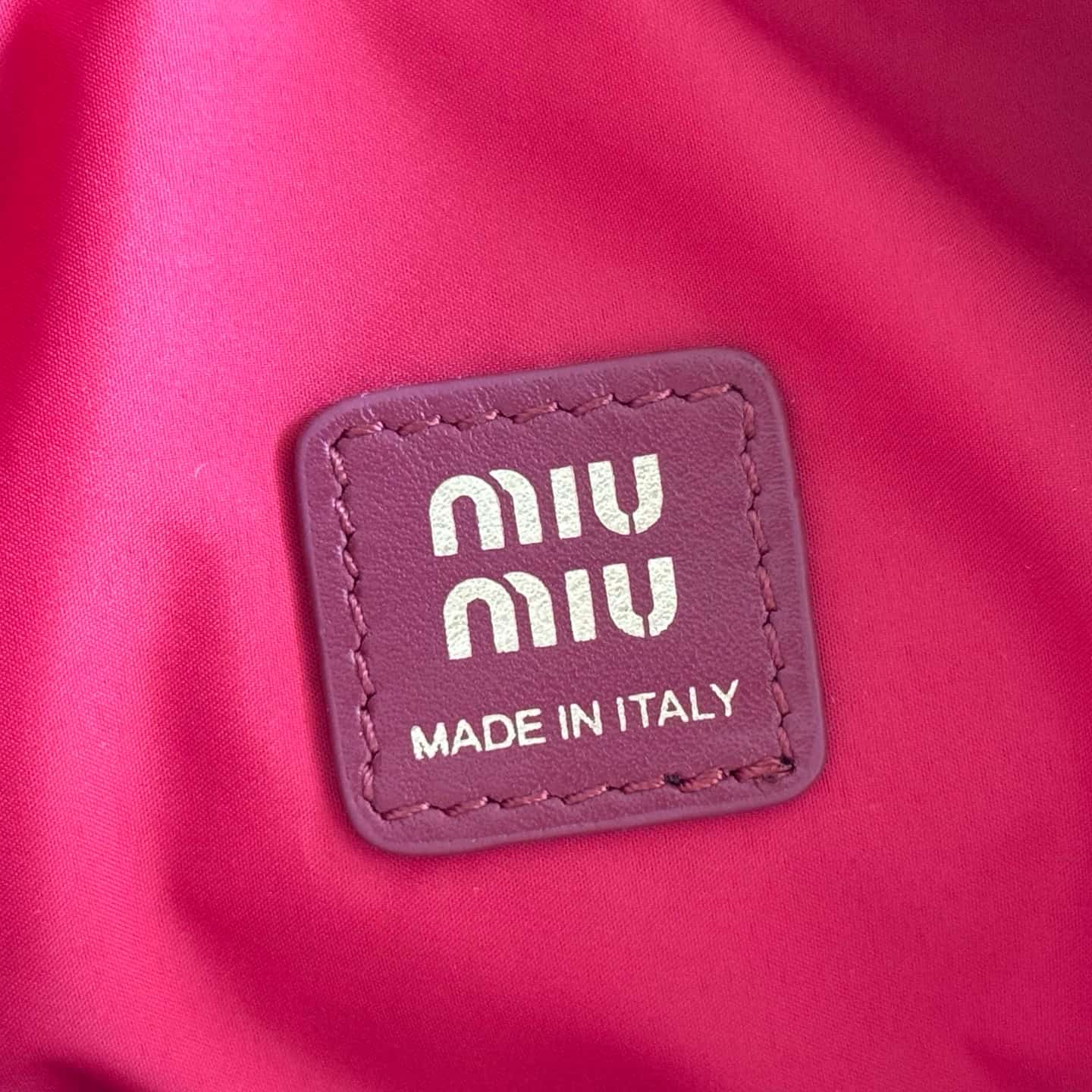 Miu Miu Gabardine pouch Cherry/Baltic Blue 5NE841 High