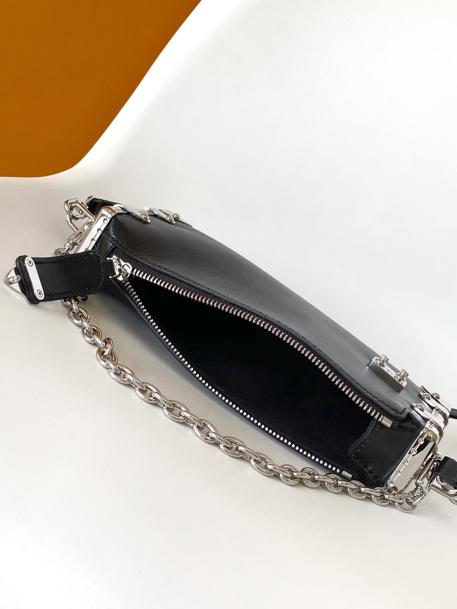 Louis Vuitton Slim Trunk Calf leather M25445 High
