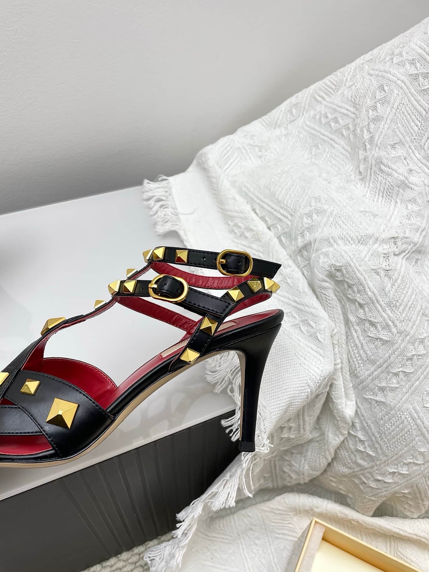 Valentino Garavani Studdy Leather Pump Shoes Women