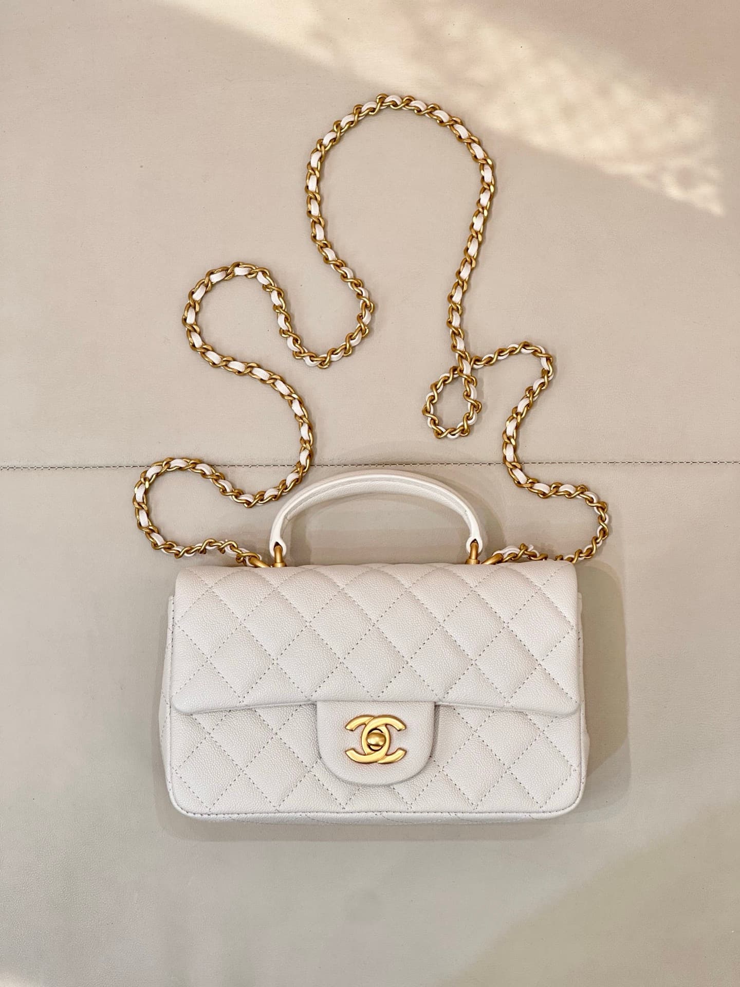 Chanel Mini Classic Handbag Grained Shiny Calfskin & Gold-Tone Metal AS2431 white TOP