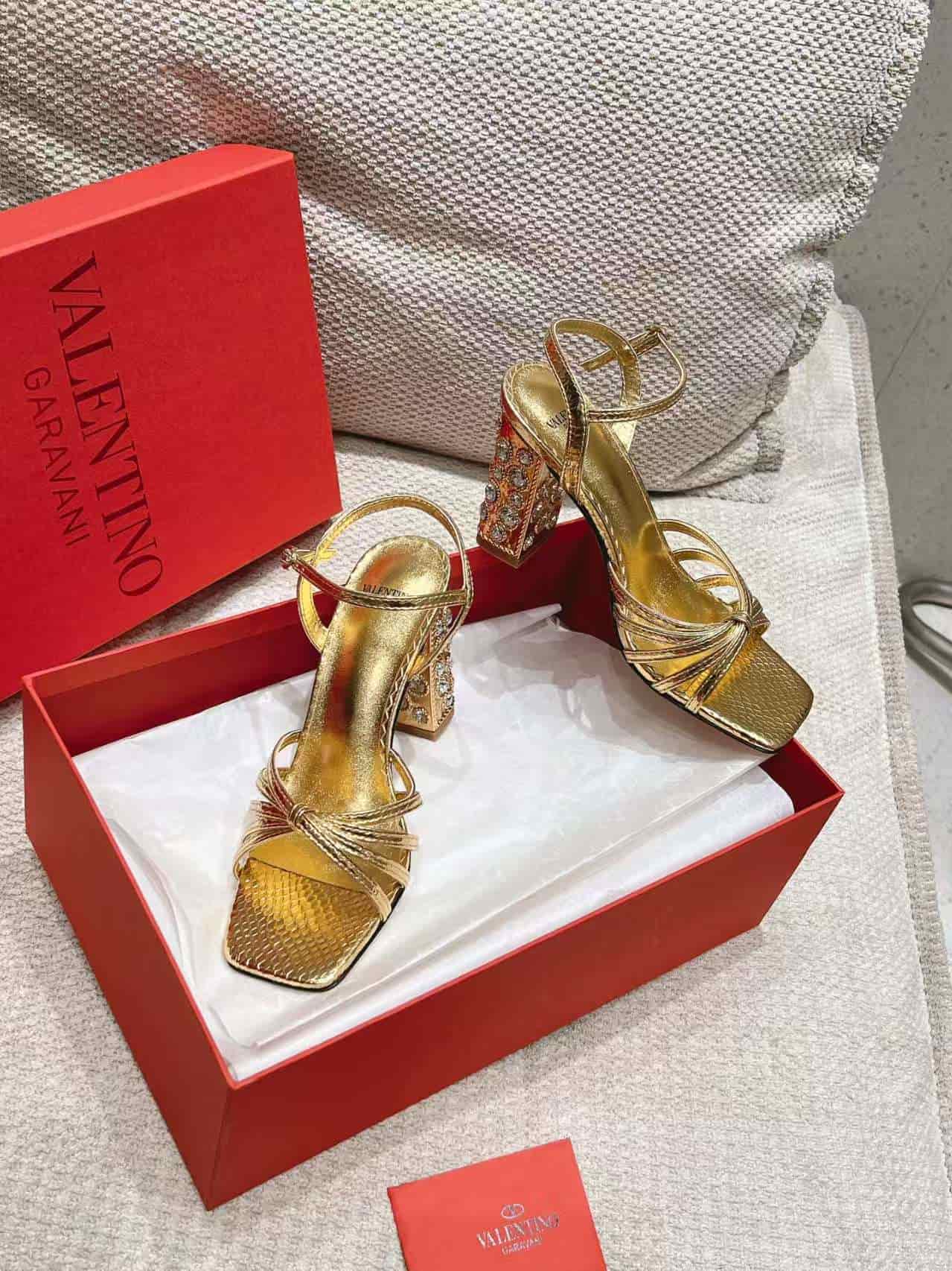 Valentino Garavani Preshoes sandals