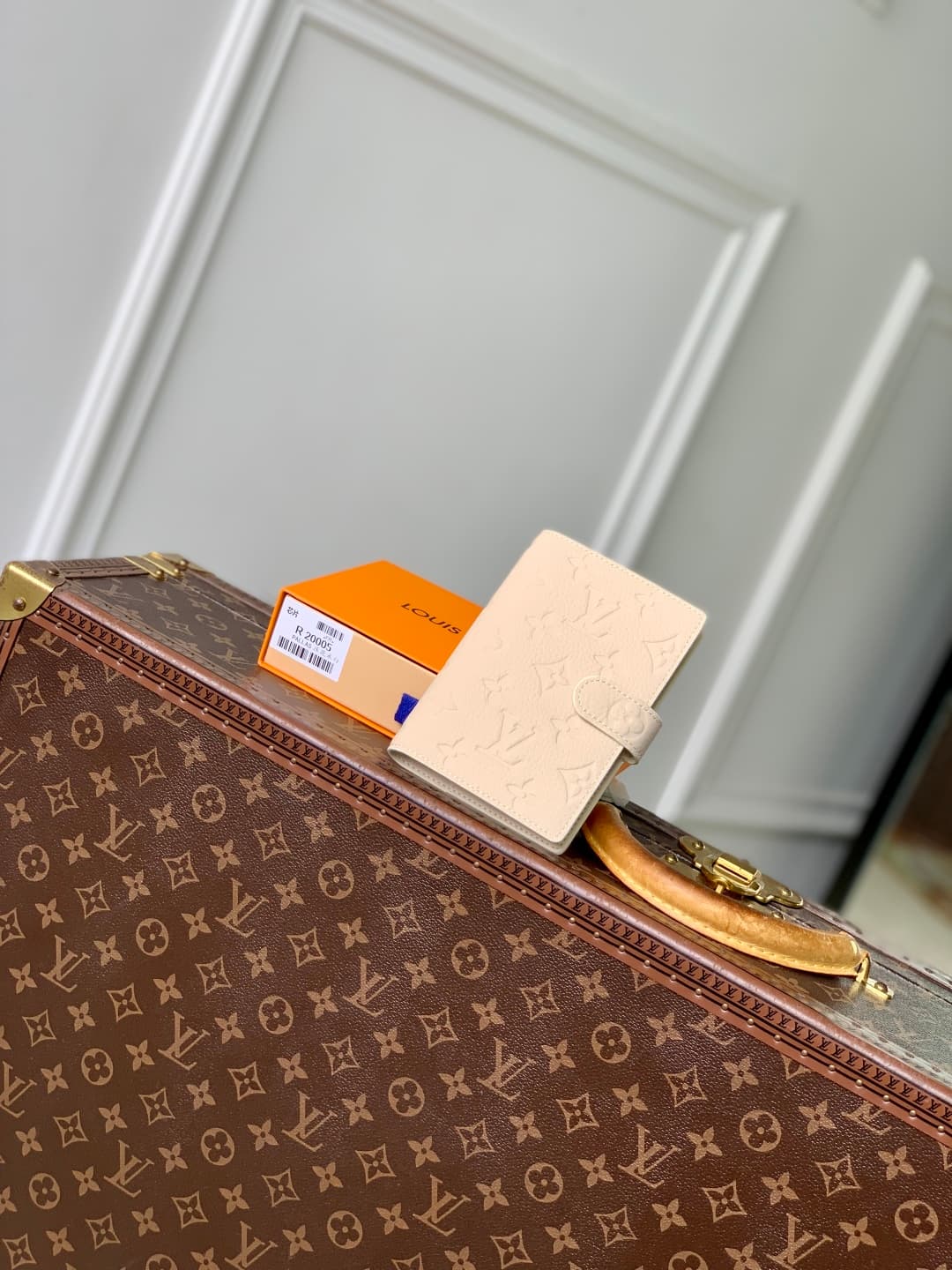 Louis Vuitton Small Ring Agenda Cover Monogram canvas R20005 High