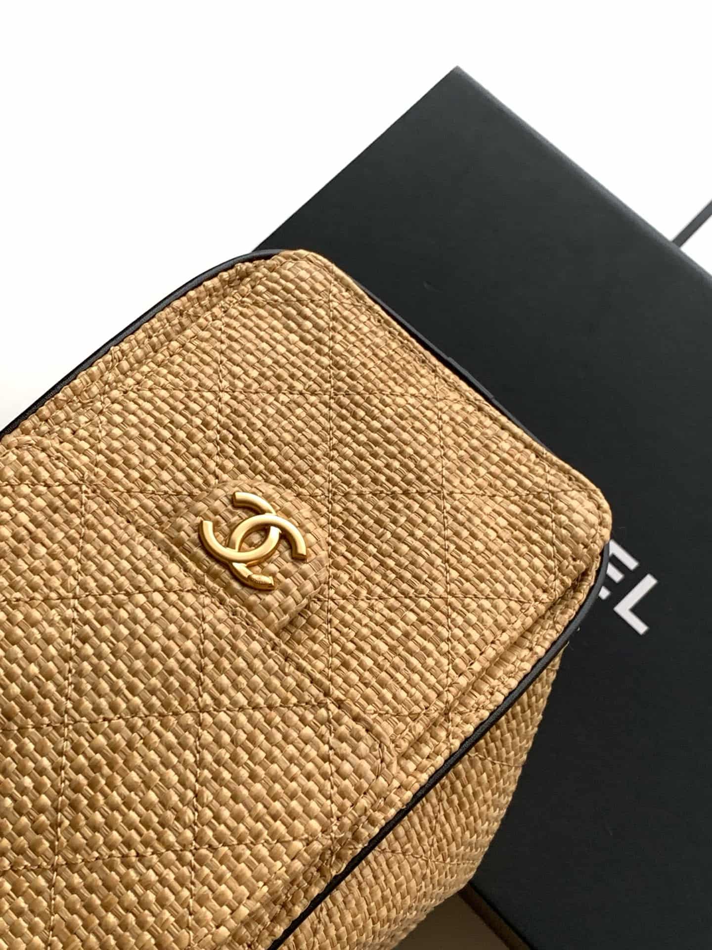 Chanel 25 Small Hobo handbag AS5293 Braided Raffia-Effect Canvas Calfskin & Gold-Tone Metal Black&Beige  A