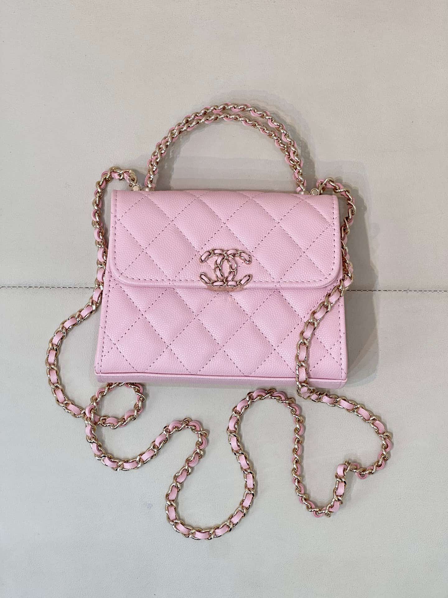 Chanel Clutch with chain Grained Calfskin&Gold-Tone Metal Pink AP3236 TOP