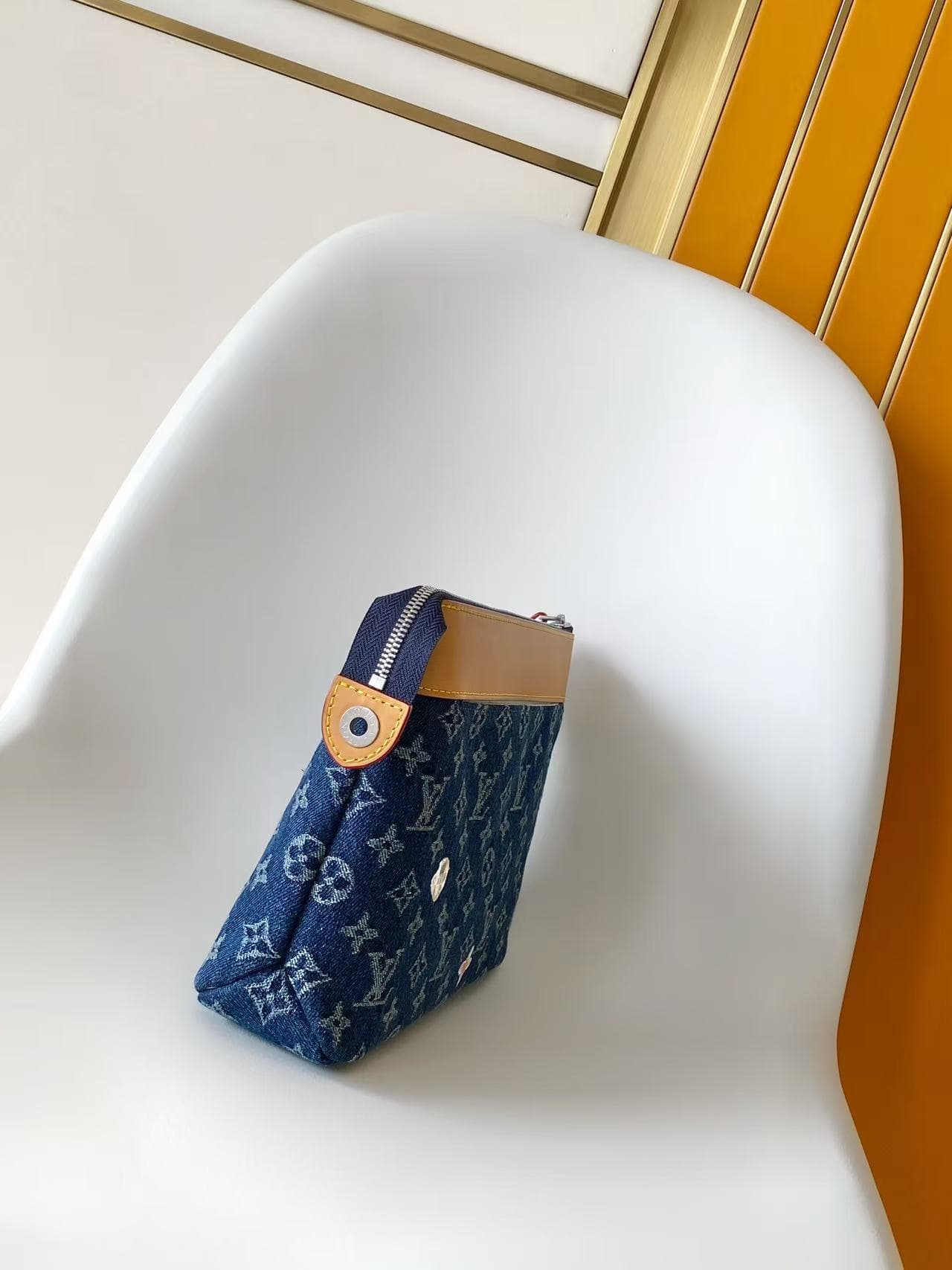 Louis Vuitton Pochette Voyage Souple Blue Monogram Flowers Denim M27559 High