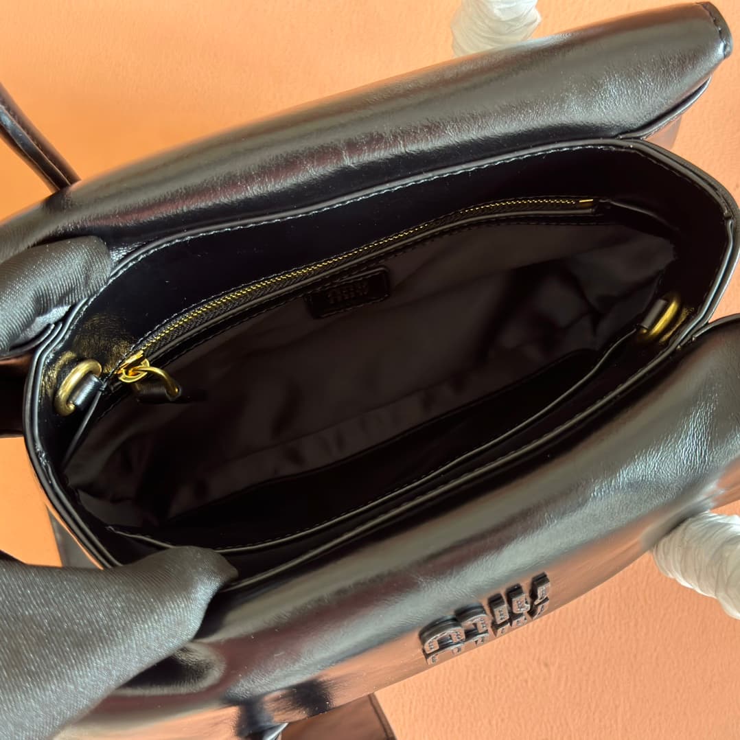 Miu Miu Solitaire shiny Calfskin leather bag Black 5BA301 High