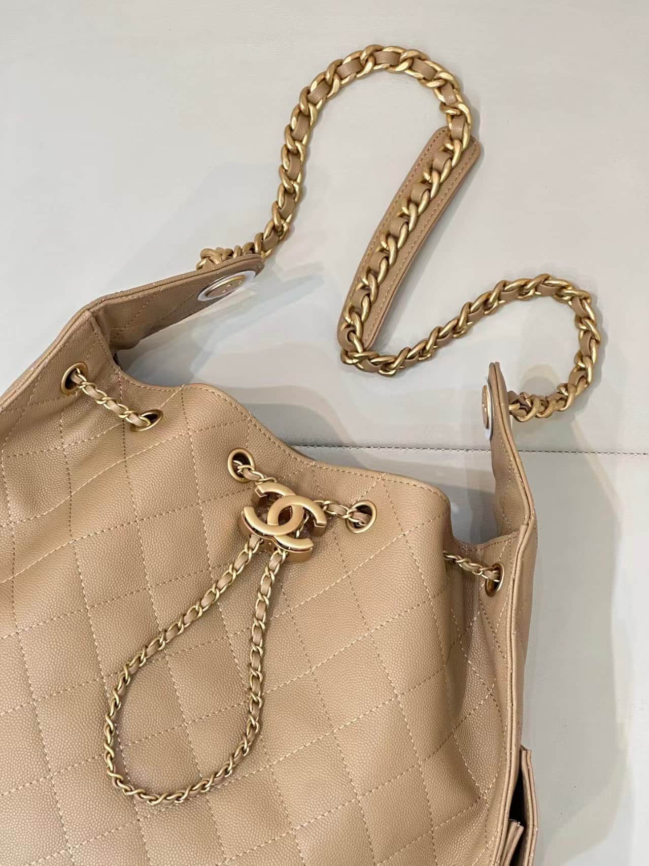 Chanel 25 Medium Hobo handbag AS5311 Grained Calfskin & Gold-tone Metal TOP