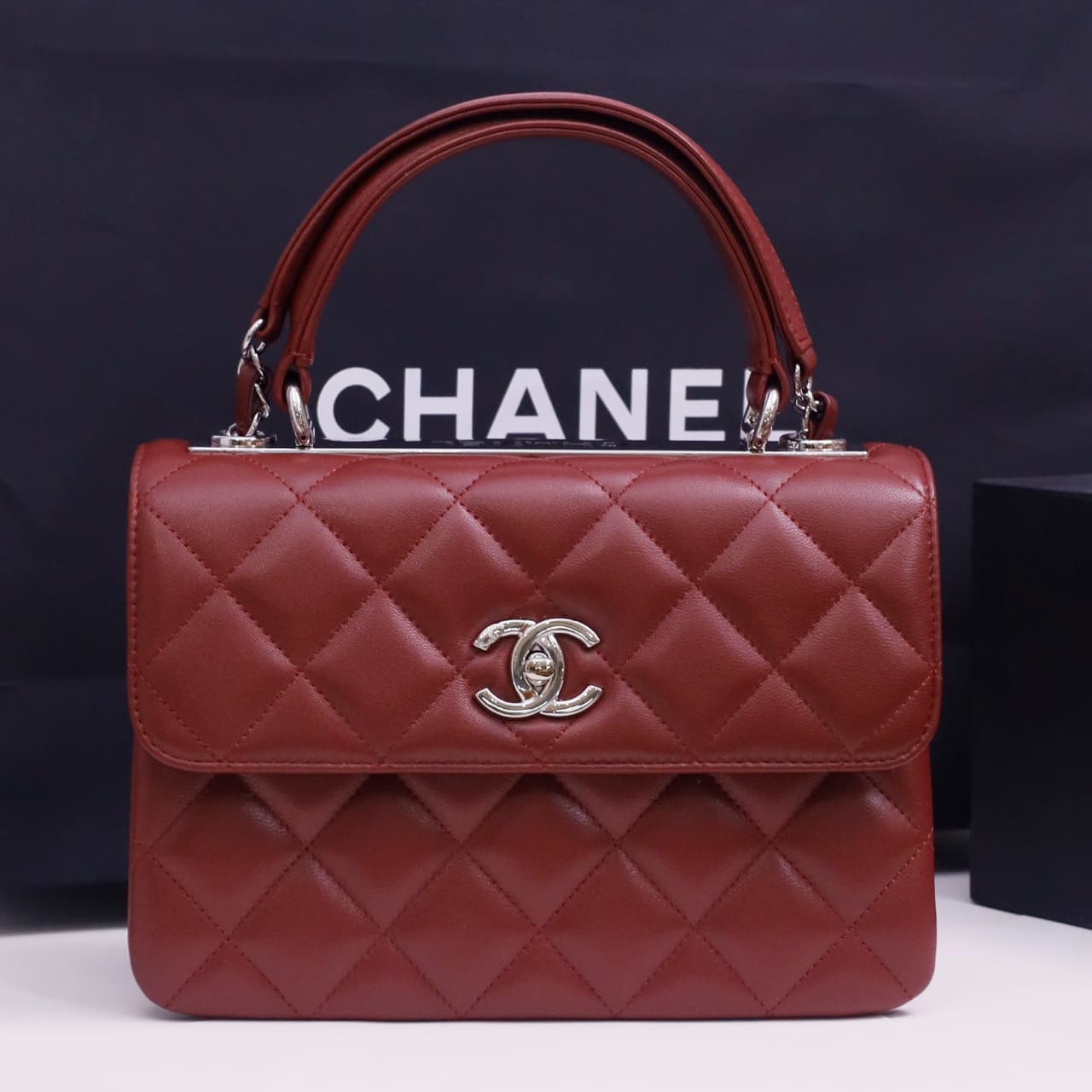 SMALL FLAP BAG WITH TOP HANDLE Lambskin Silver Metal Burgundy A
