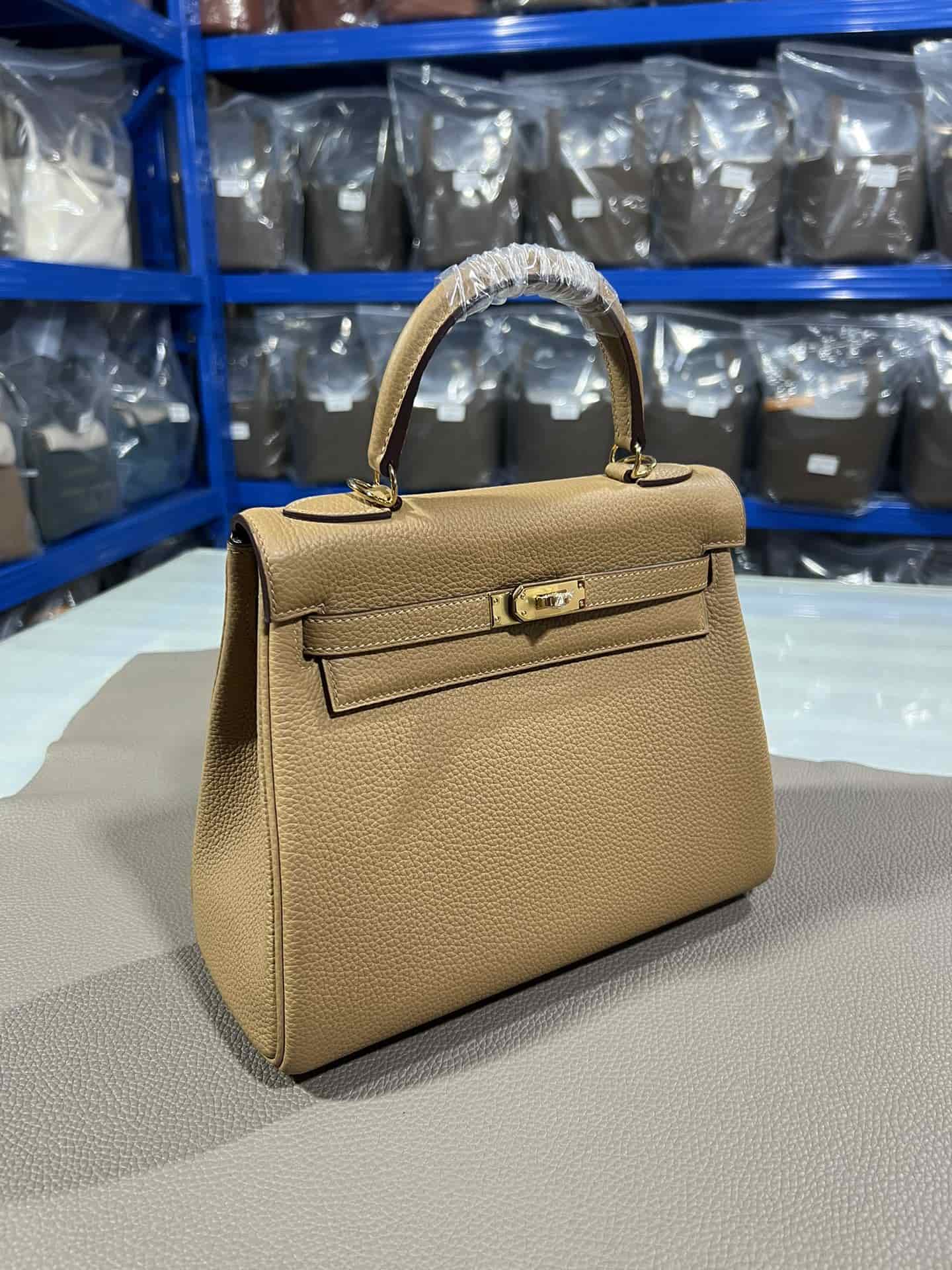 Hermes Kelly 25/28/32cm Retourne Bag Togo Leather In Beige de Weimar WAX High