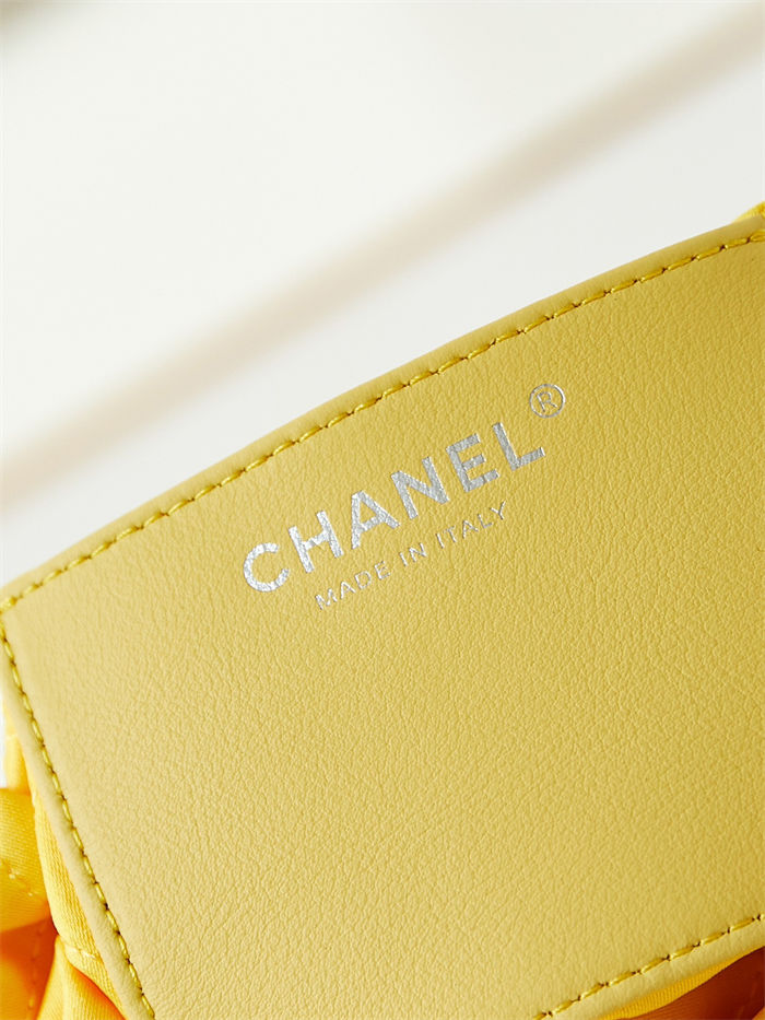 Chanel 22 MINI HANDBAG Patent Gradient Calfskin & Lacquered Metal Yellow AS3980 A