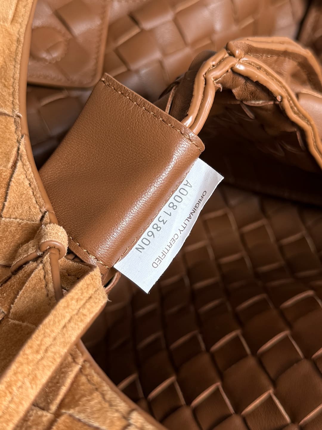 Bottega Veneta Large Campana shoulder bag suede in Beige TOP