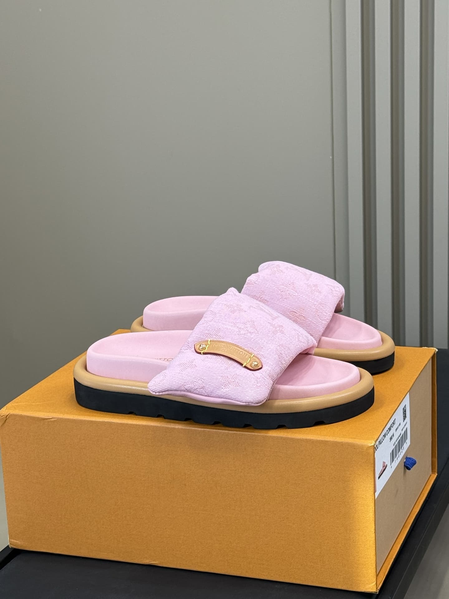 Louis Vuitton Sandal shoes Men Women