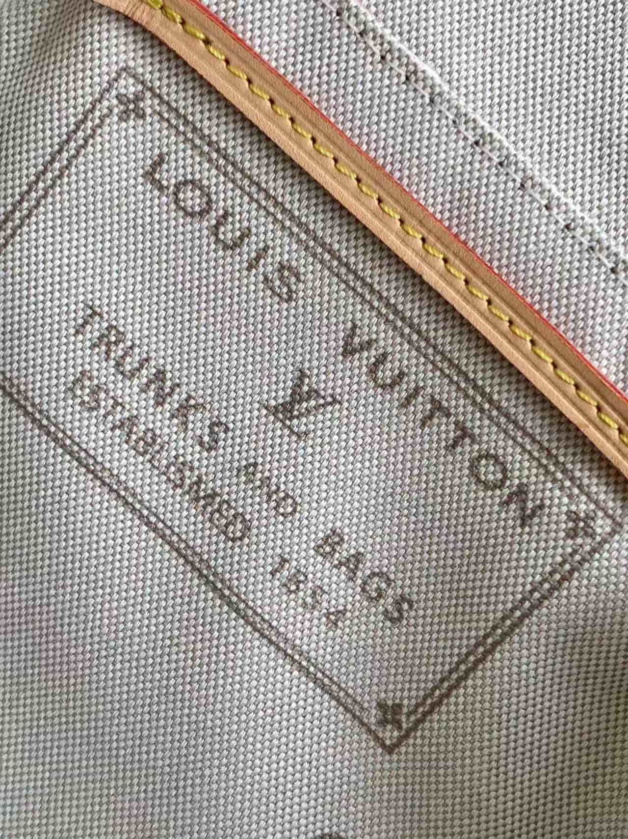 Louis Vuitton Odyssee PM Monogram Emblème Rose Ruban M29974 High