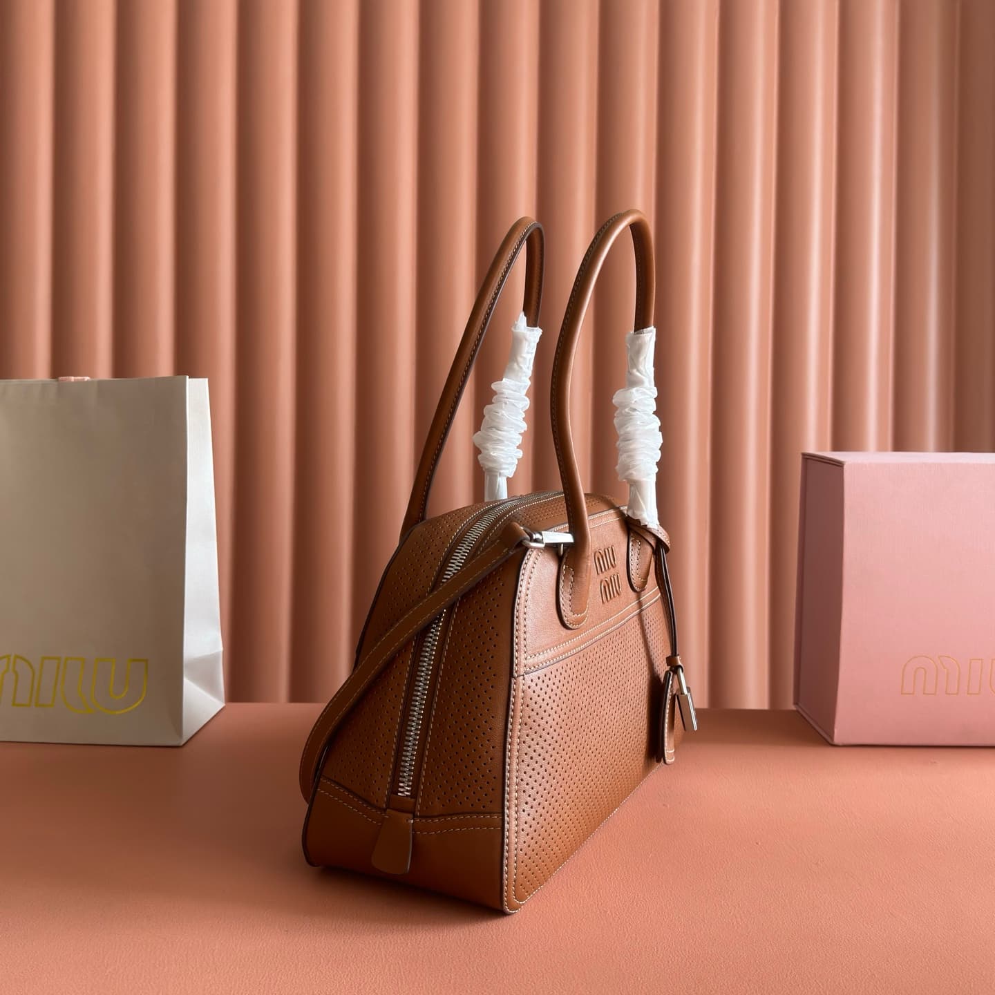 Miu Miu Vivant leather bag Caramel Brown 5BB199 TOP