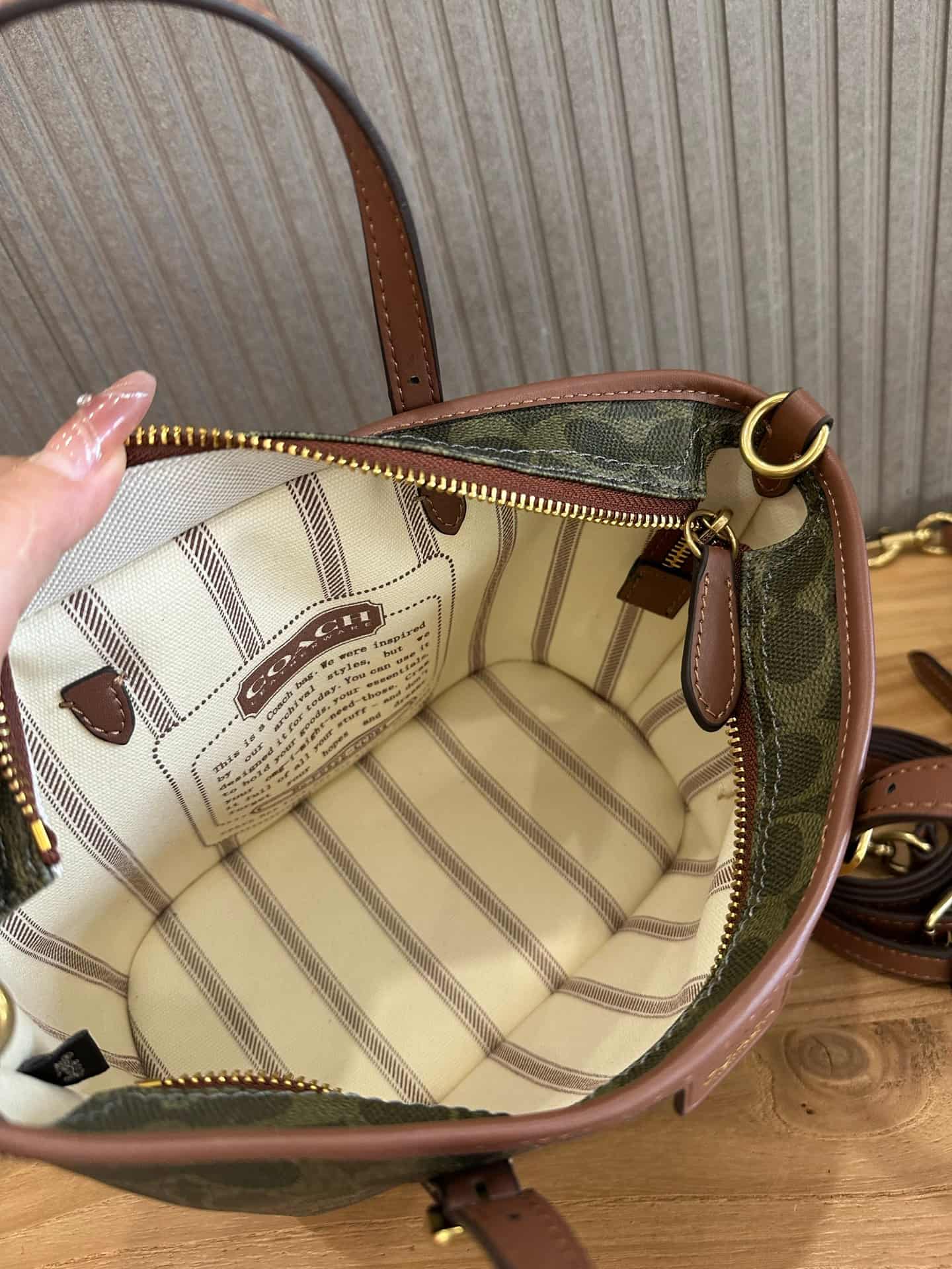 Coach Taxi Tote Bag 21 in Signature Canvas High