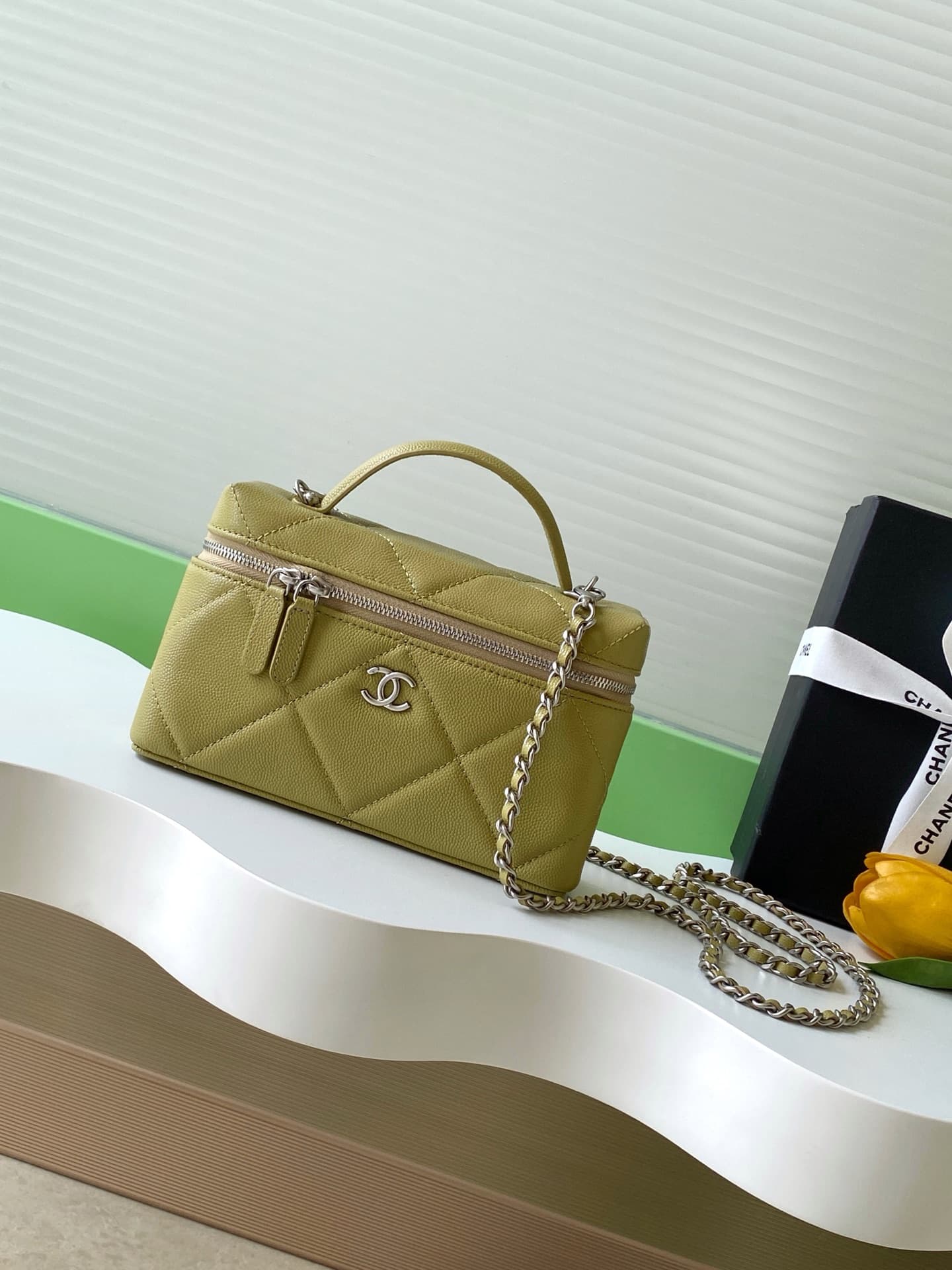 Chanel Vanity with Chain Grained Shiny Calfskin & Silver-Tone Metal Yellow AP4936 A