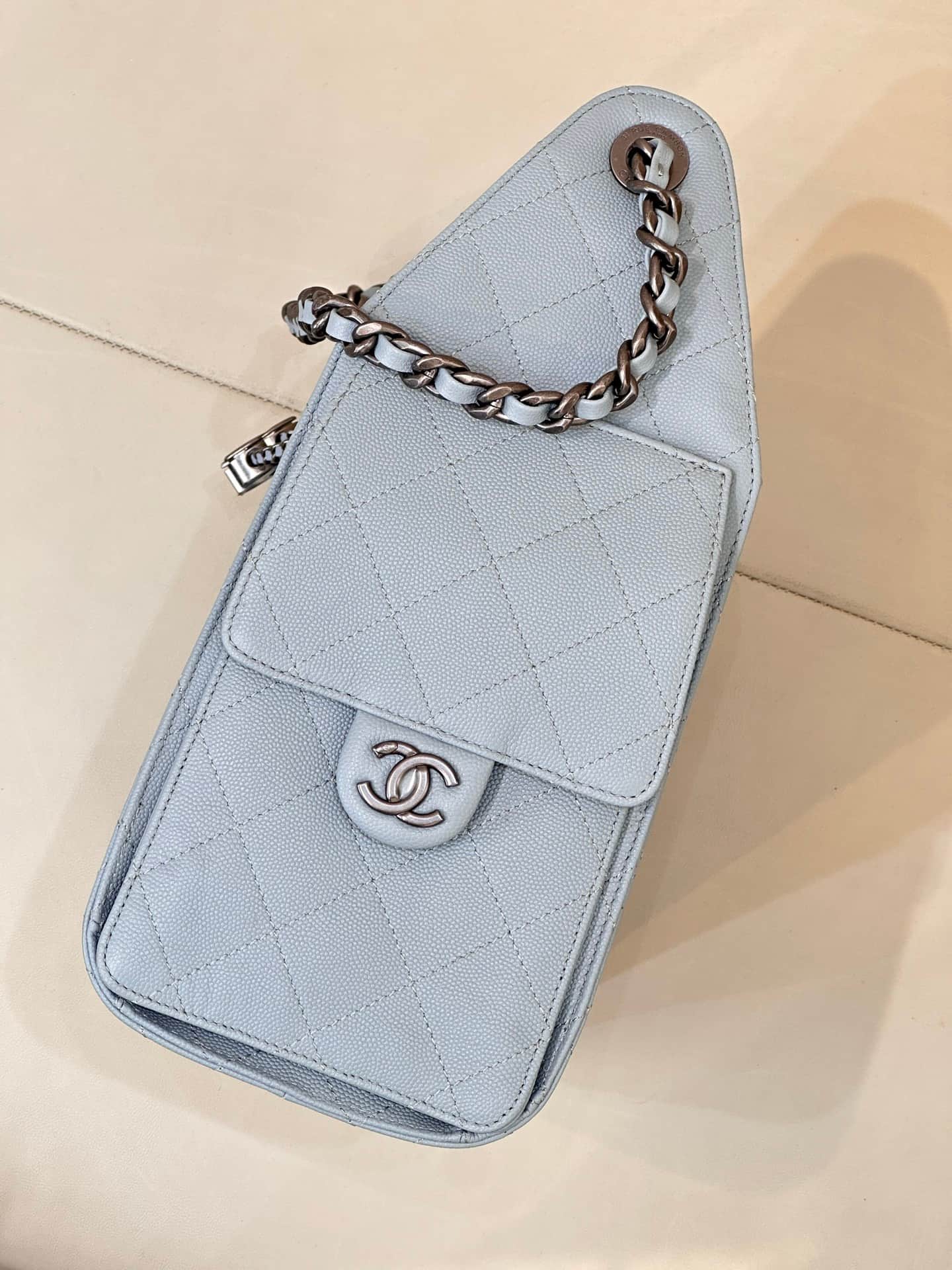 Chanel 25 Small Hobo handbag AS5293 Grained Calfskin & Antiqued Silver Metal Grey TOP