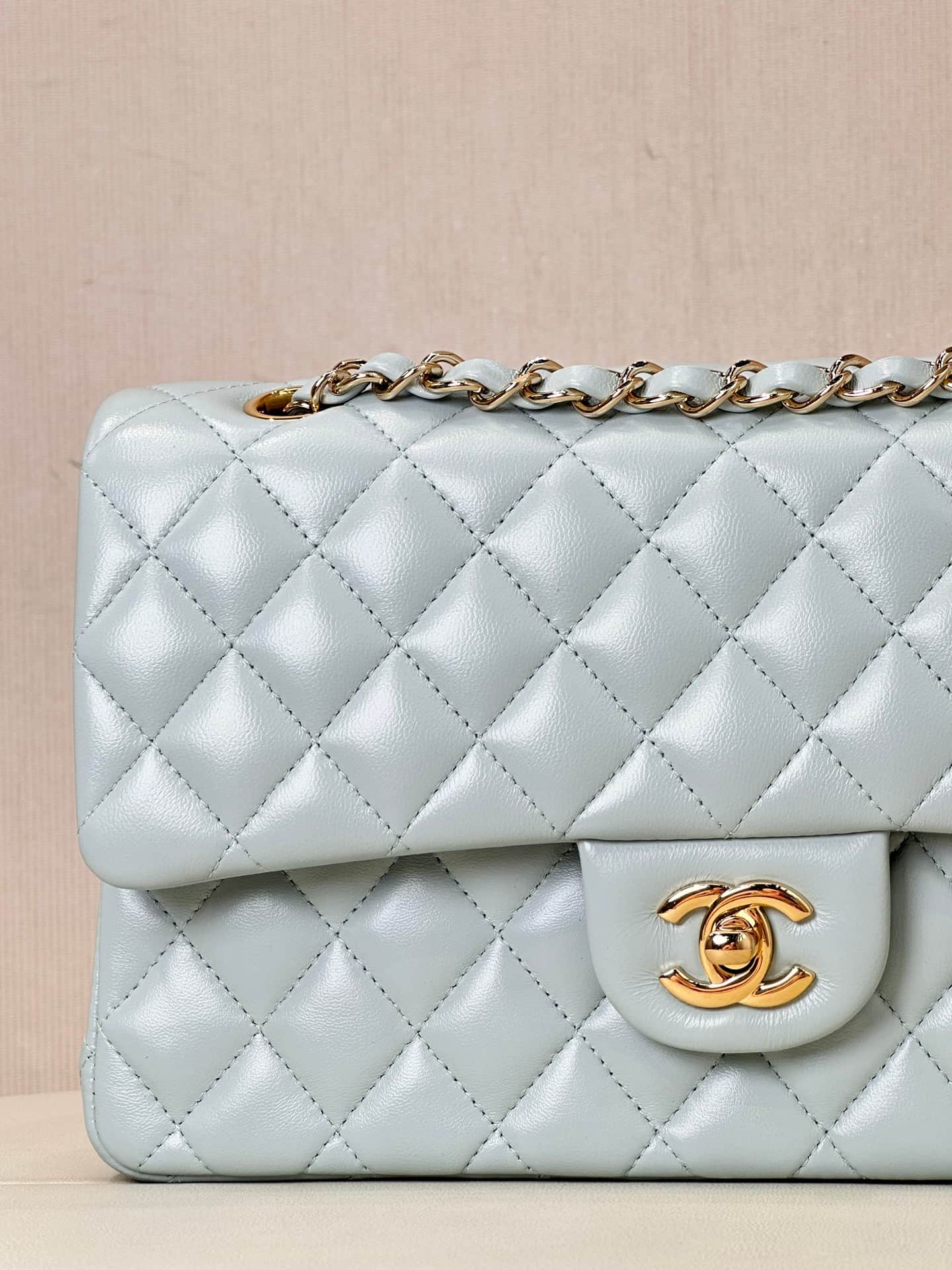 Chanel Medium CLASSIC HANDBAG Lambskin Gold-Tone Metal Light Blue TOP