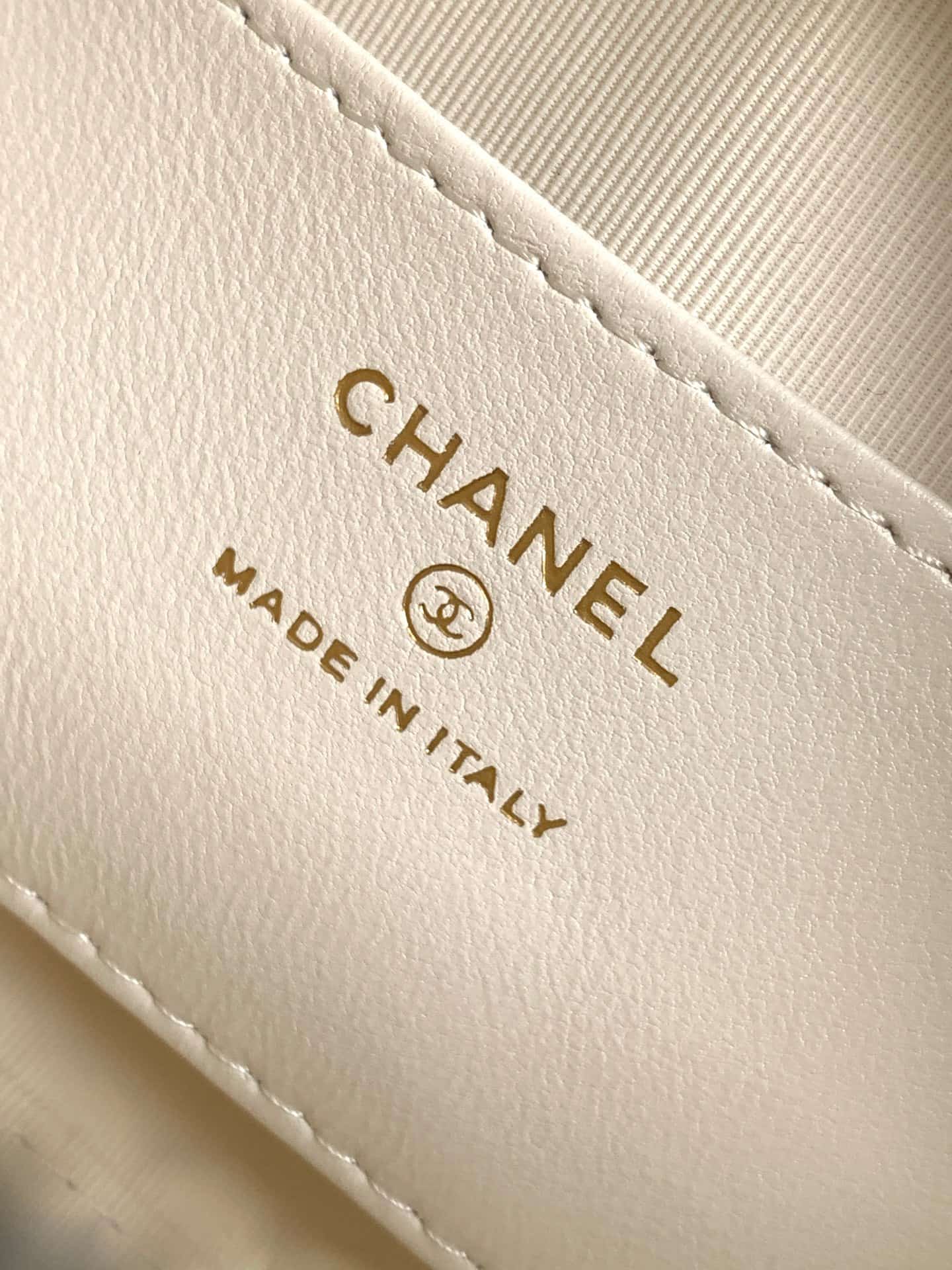 Chanel Clutch with Chain Printed Fabric & Gold-Tone Metal Beige & Light Blue AP4986 A
