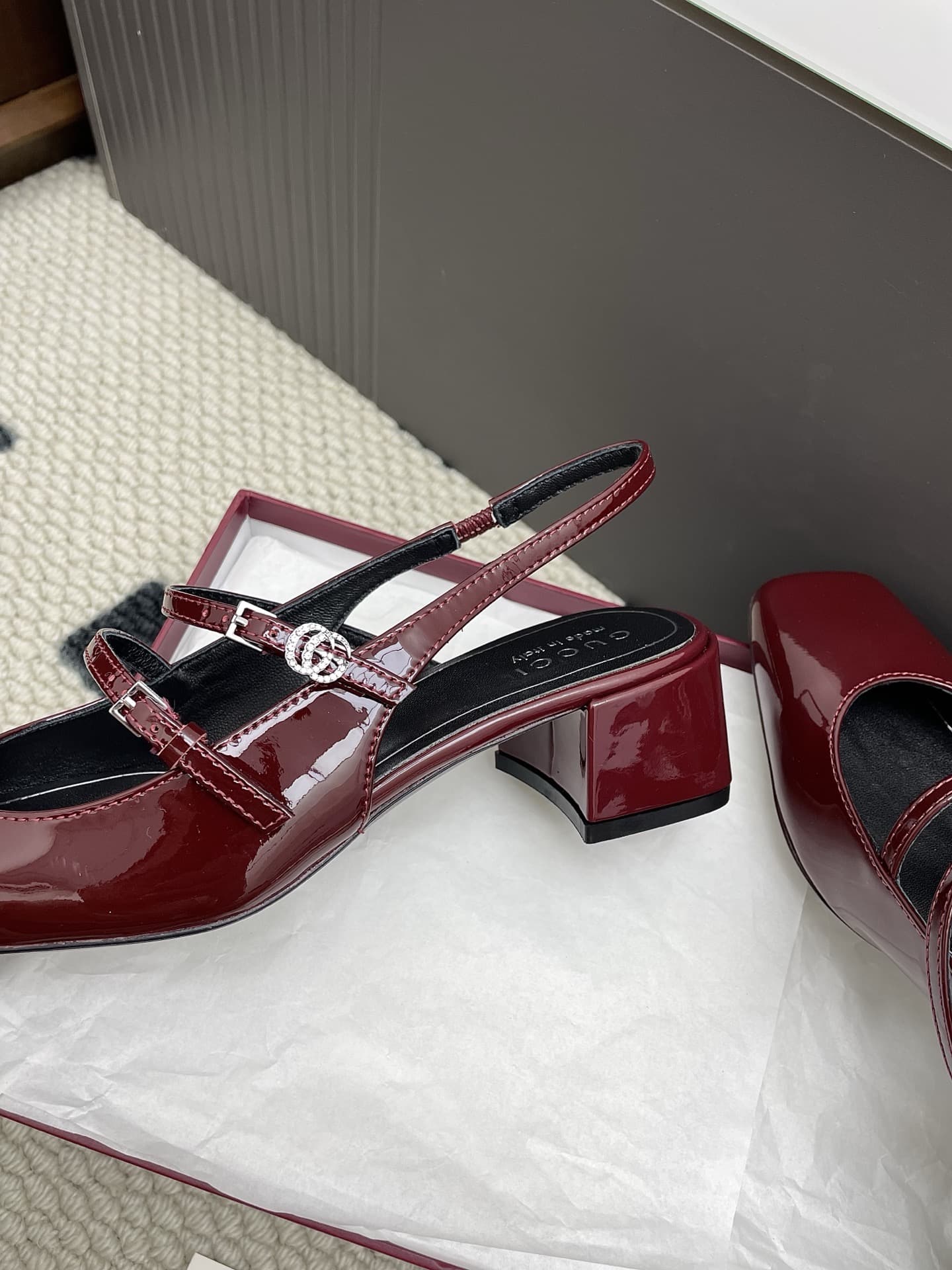 Gucci Sandal shoes Women